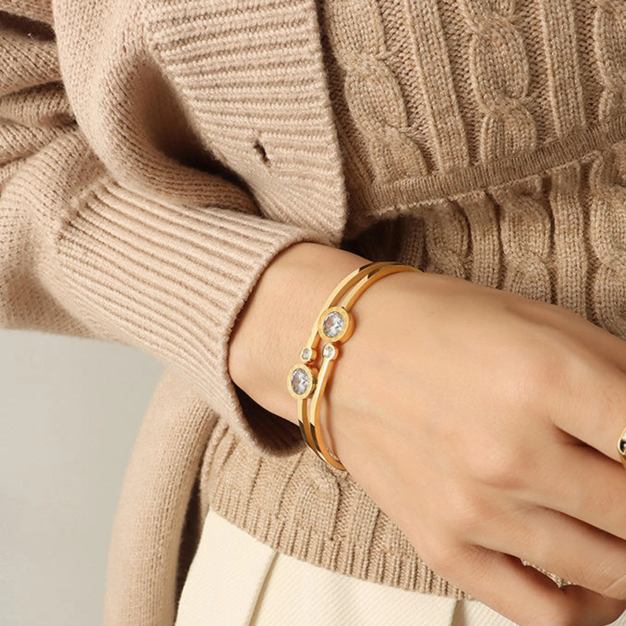 18K Gold Plated Aurelia Moonstone Bracelet - Image 4