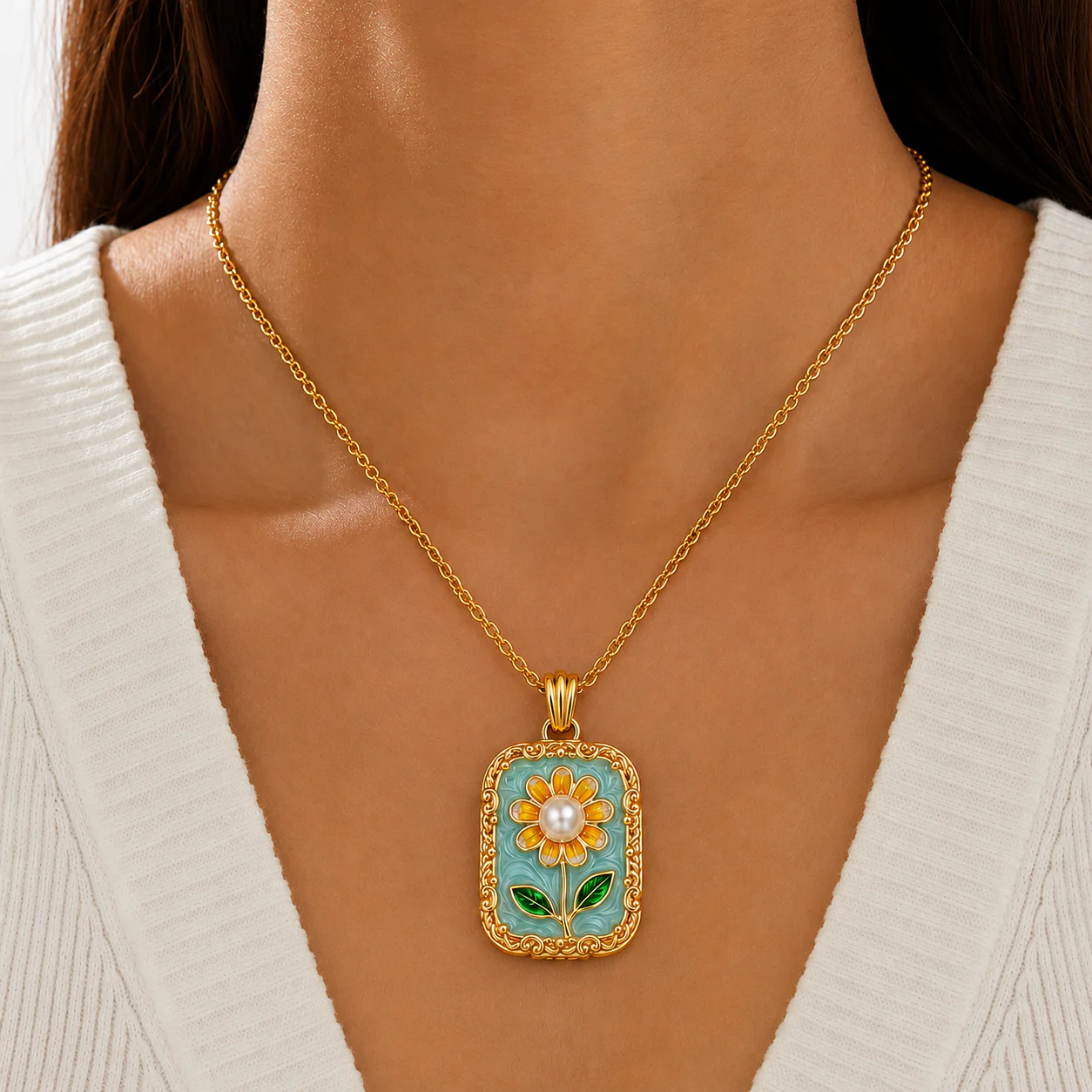 18K Gold Plated Blooming Daisy Pendant Necklace - Image 2