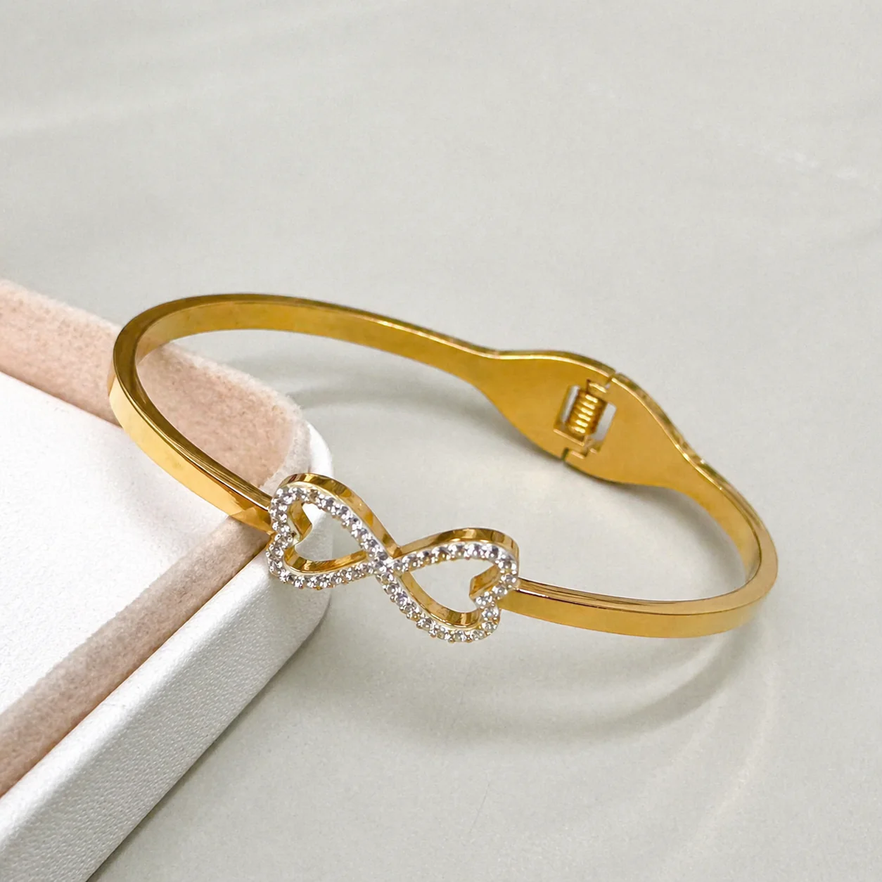 18K Gold Plated Elegant Double Heart Crystal Bracelet