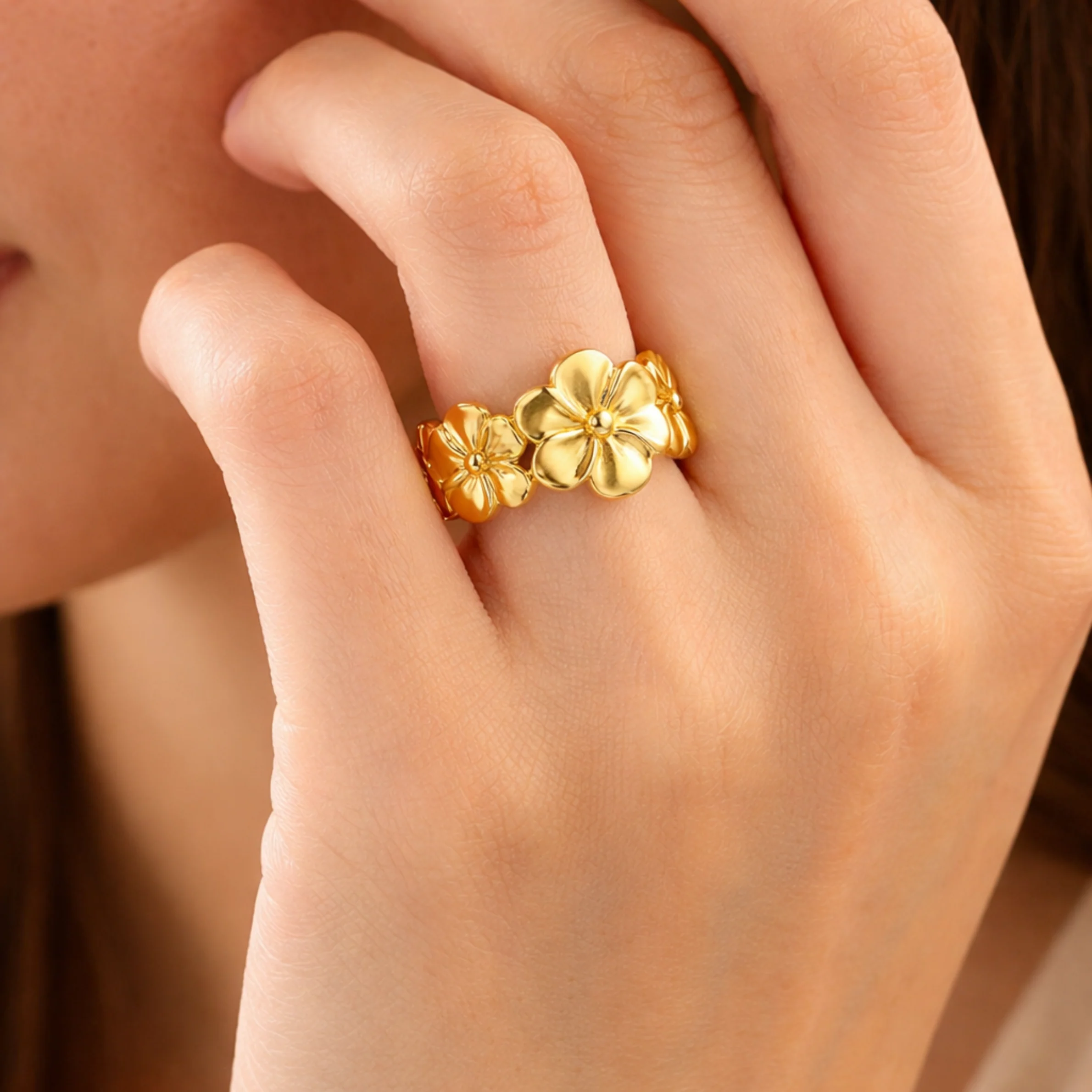 18k Gold Plated Flower Ring - Image 2