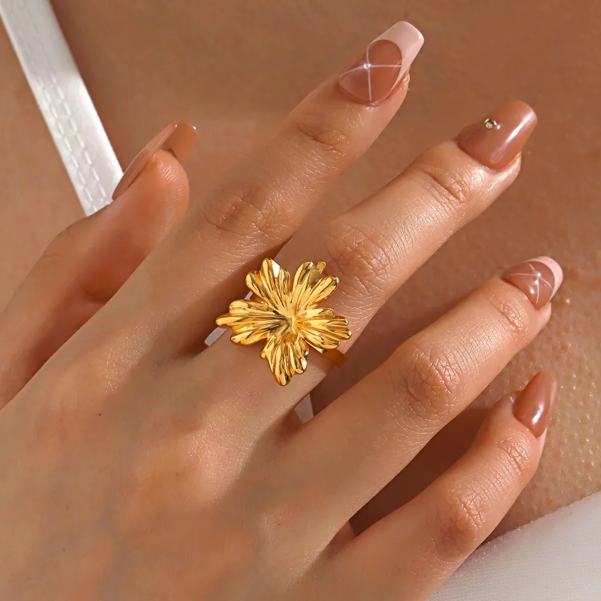 18K Gold Plated Flower Rings - Image 2