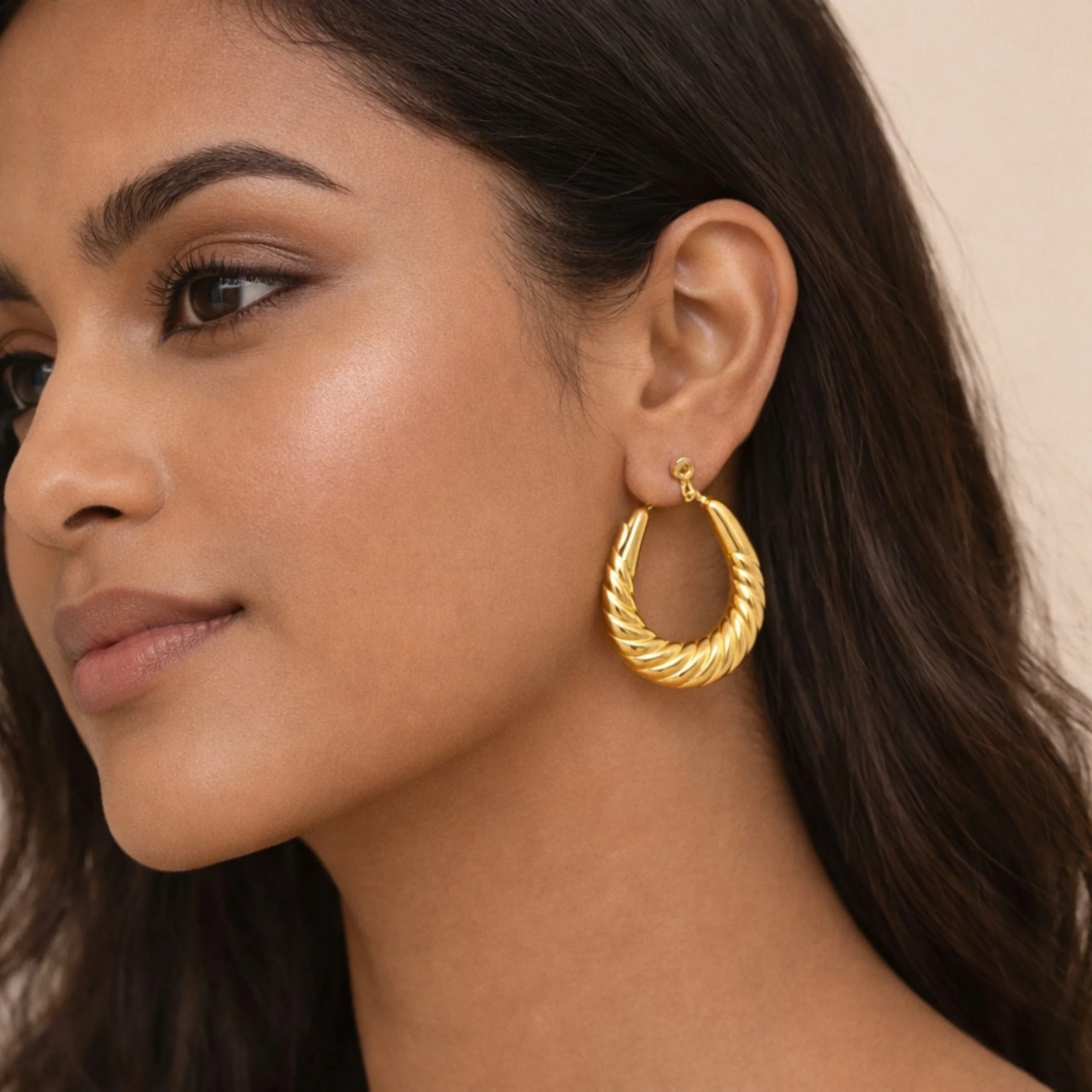 18k Gold-Plated Gilded Swirl Hoops Earring - Image 2