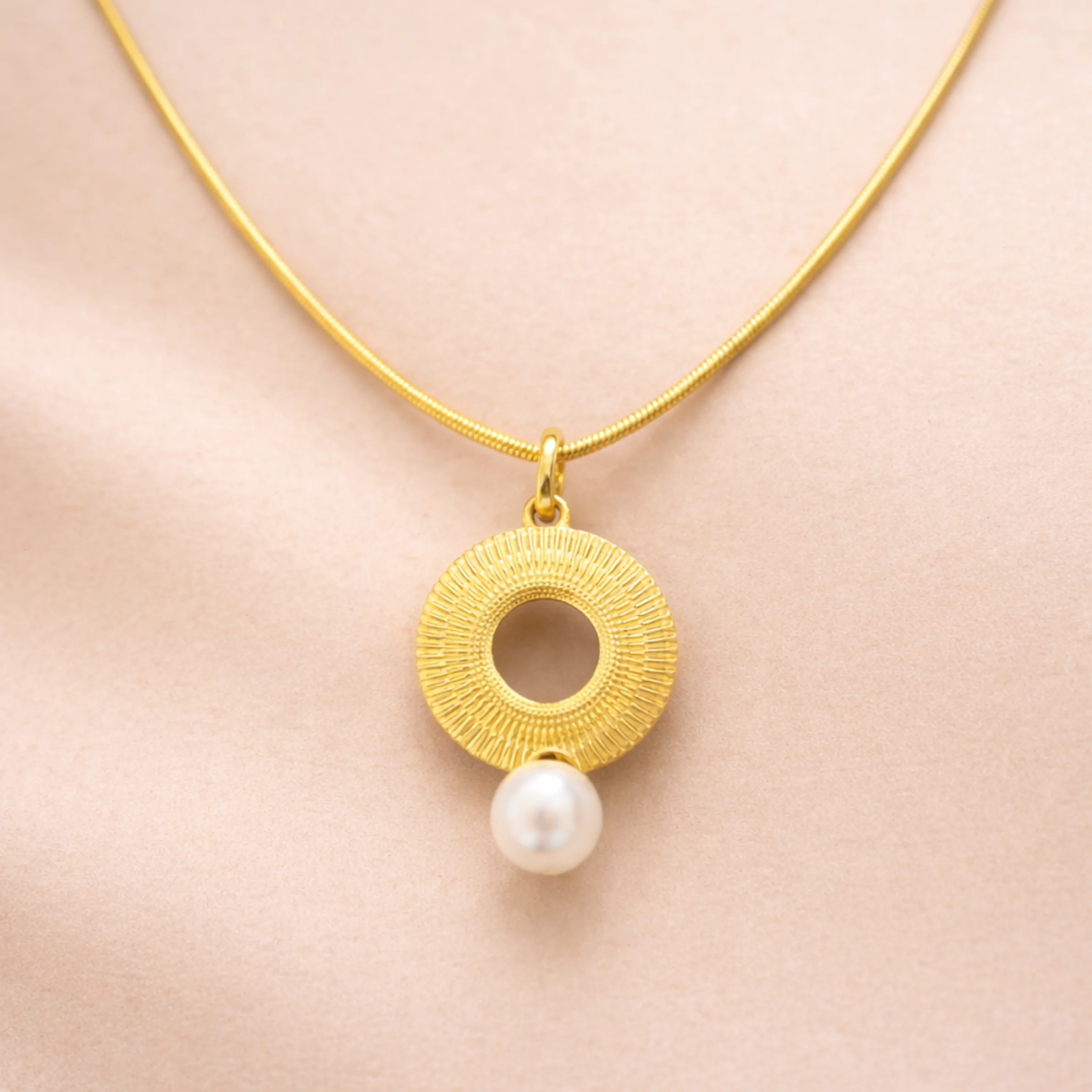 18K Gold Plated Golden Halo Solitaire Necklace - Image 3
