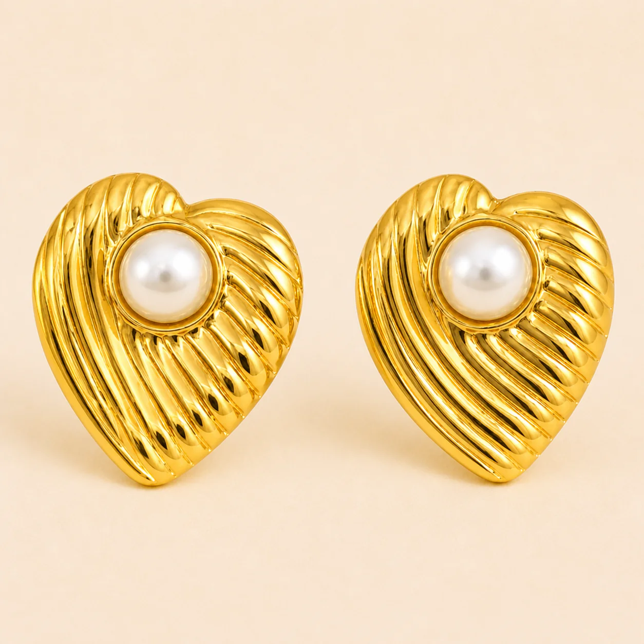 18K Gold Plated Heart Pearl Earring