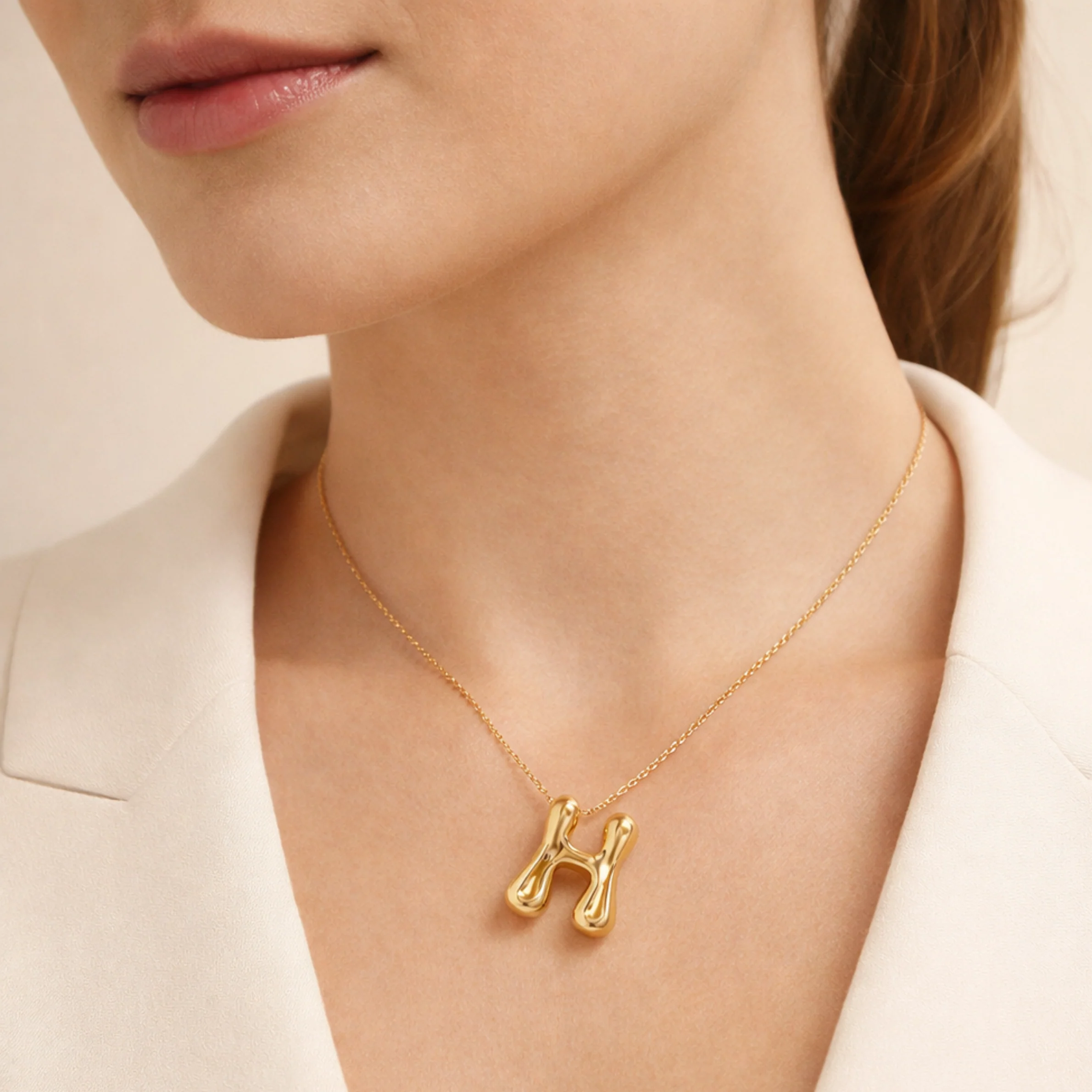 18k Gold Plated letter H gold pendant necklace - Image 2
