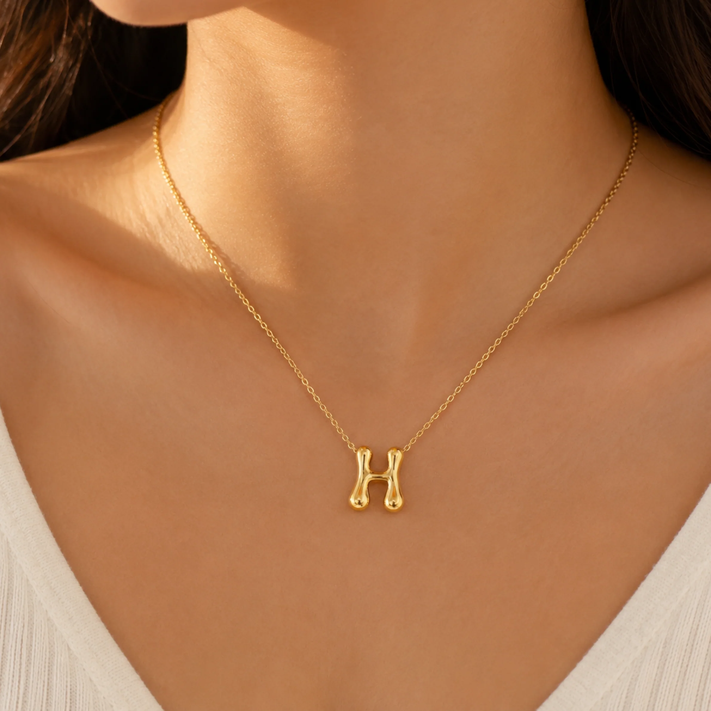 18k Gold Plated letter H gold pendant necklace - Image 3