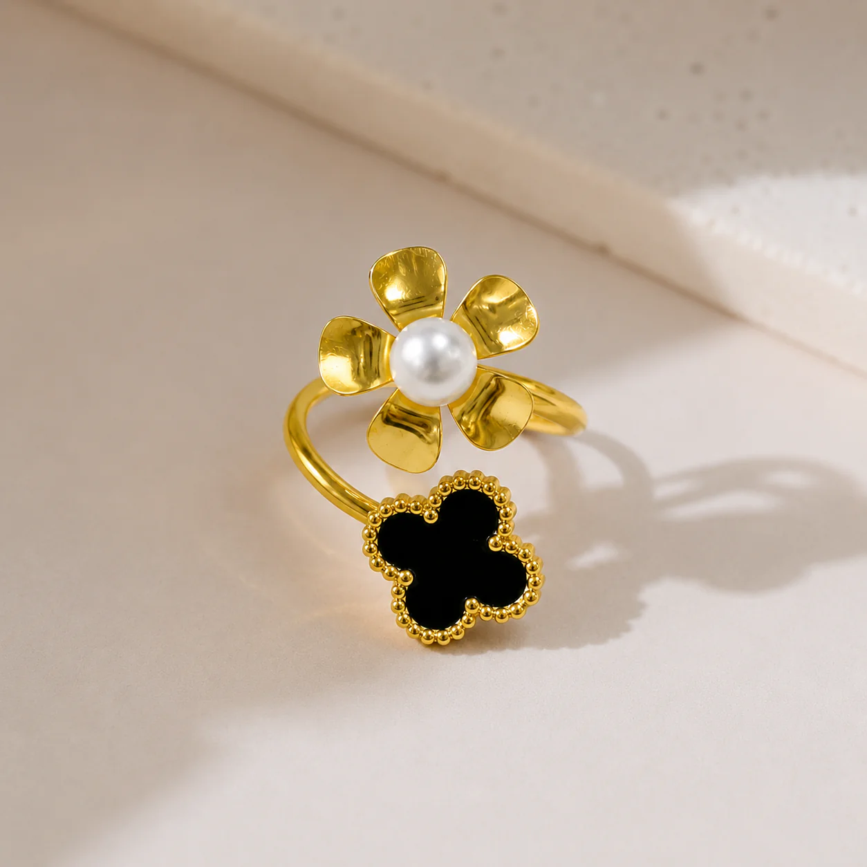 18K Gold Plated Pearl Bloom Clover Waterproof Ring - Image 2