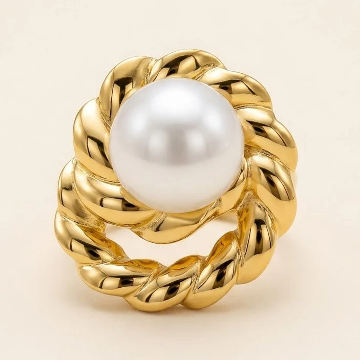 18K Gold Plated Pearl Majesty Gold Ring - Image 3