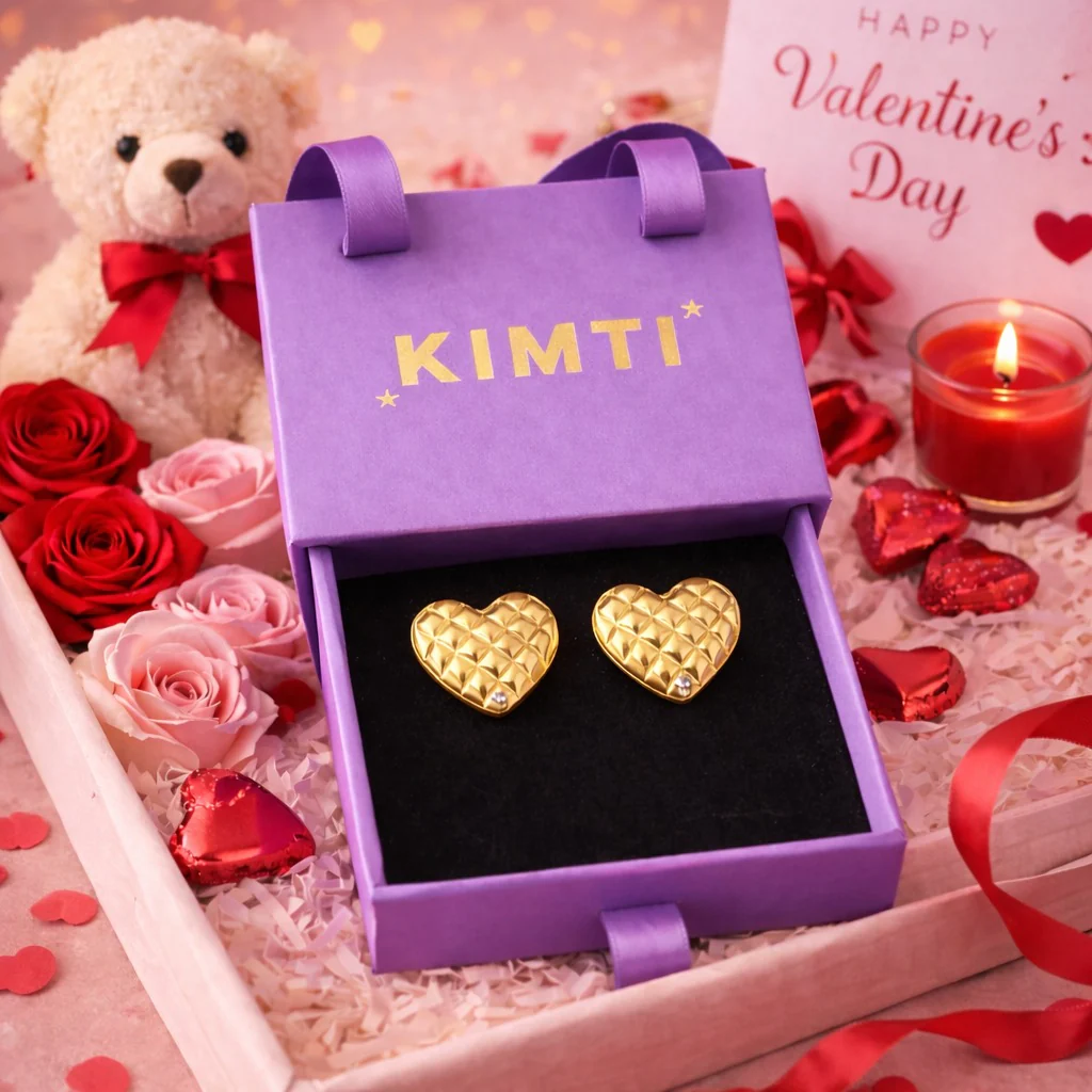 18k gold plated Regal Heart Stud earrings - Image 3