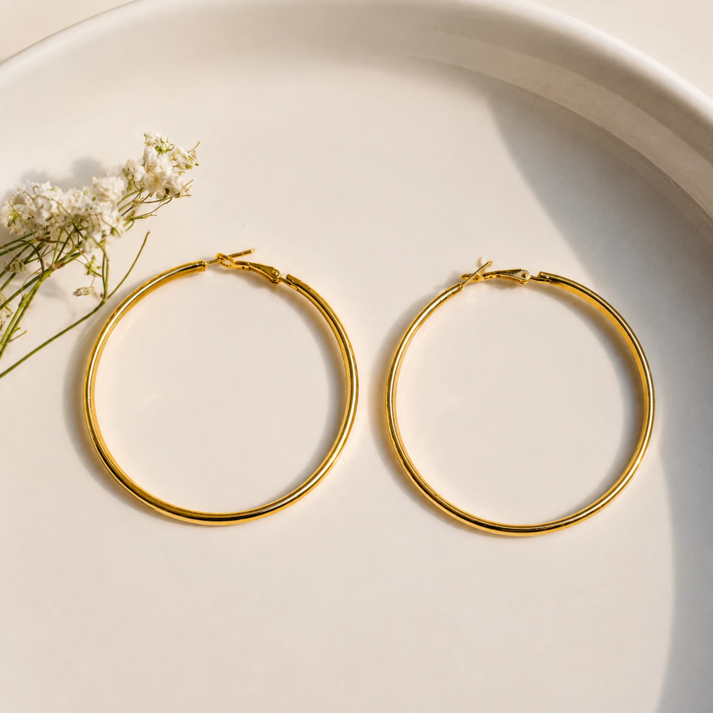 18K Gold Plated Sleek Round Hoop Earrings