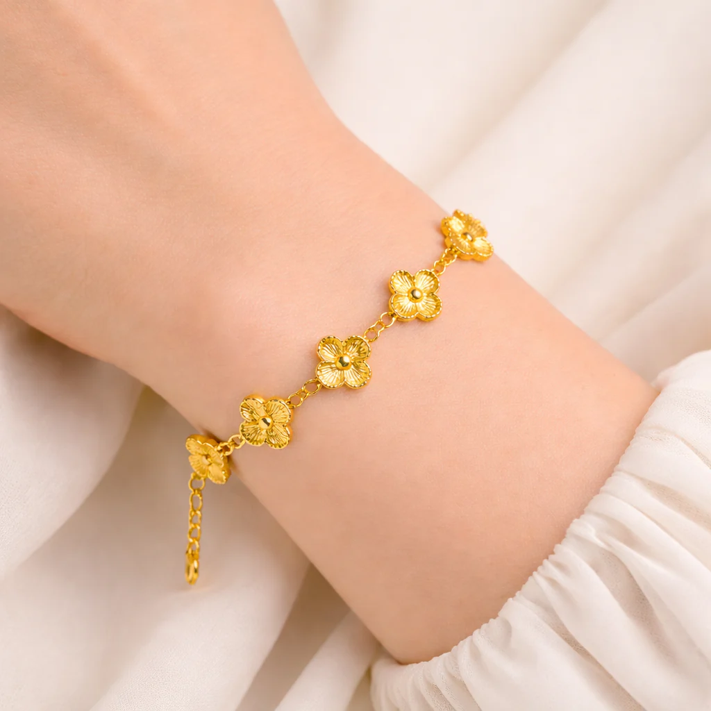 Rs. 149 Only - 18K Gold Plated Clover Golden Bracelet - Image 3