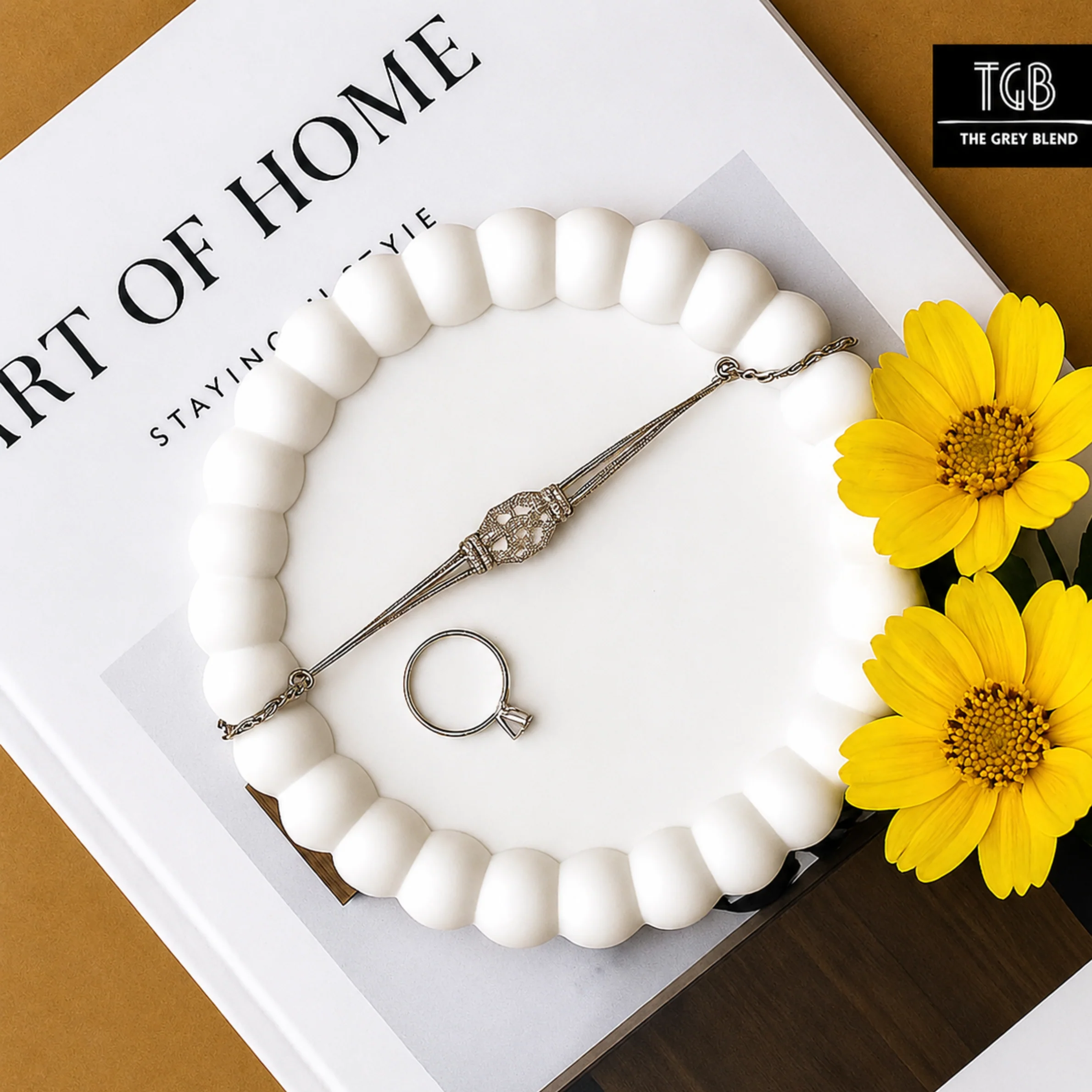 Aesthetic White Beaded Catchall Tray for Accessories - Image 2