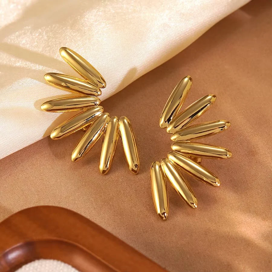 American Stud Women Metal Flower Earrings - Image 3