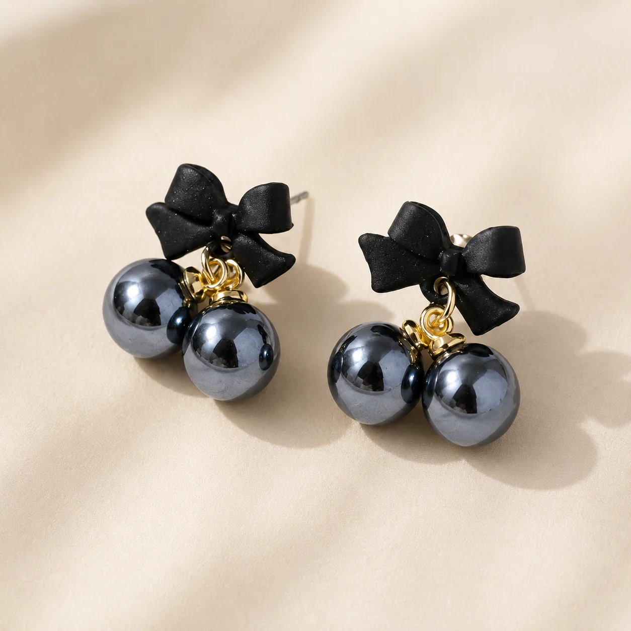 Black Bowknot Studs Earring
