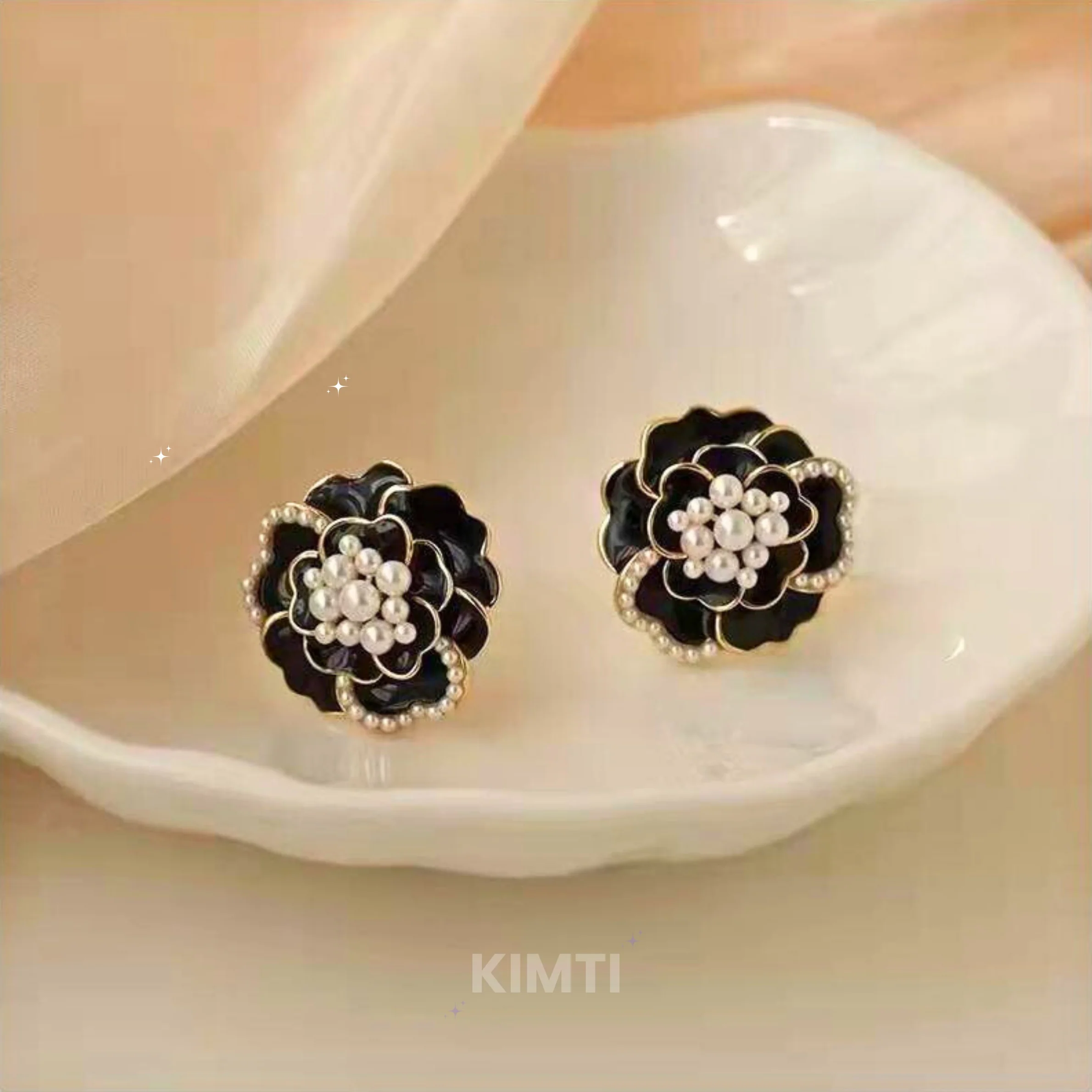 Black Flower Stud Earring - Image 3