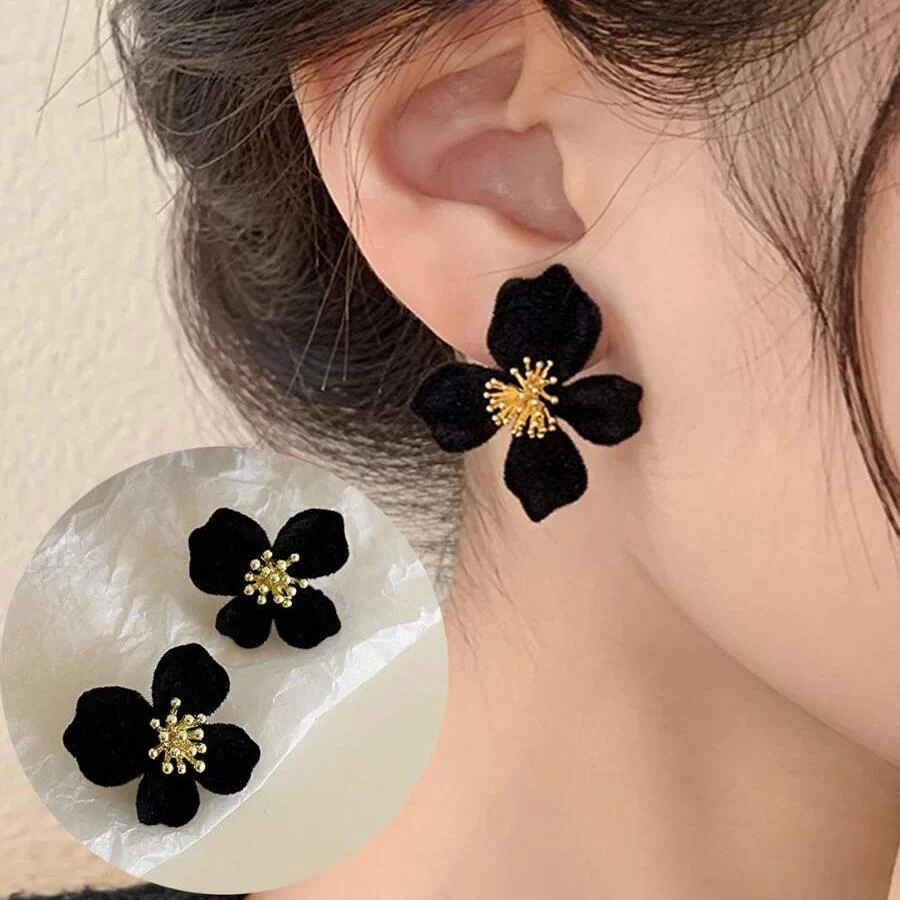 Black Flower Earring - Image 3