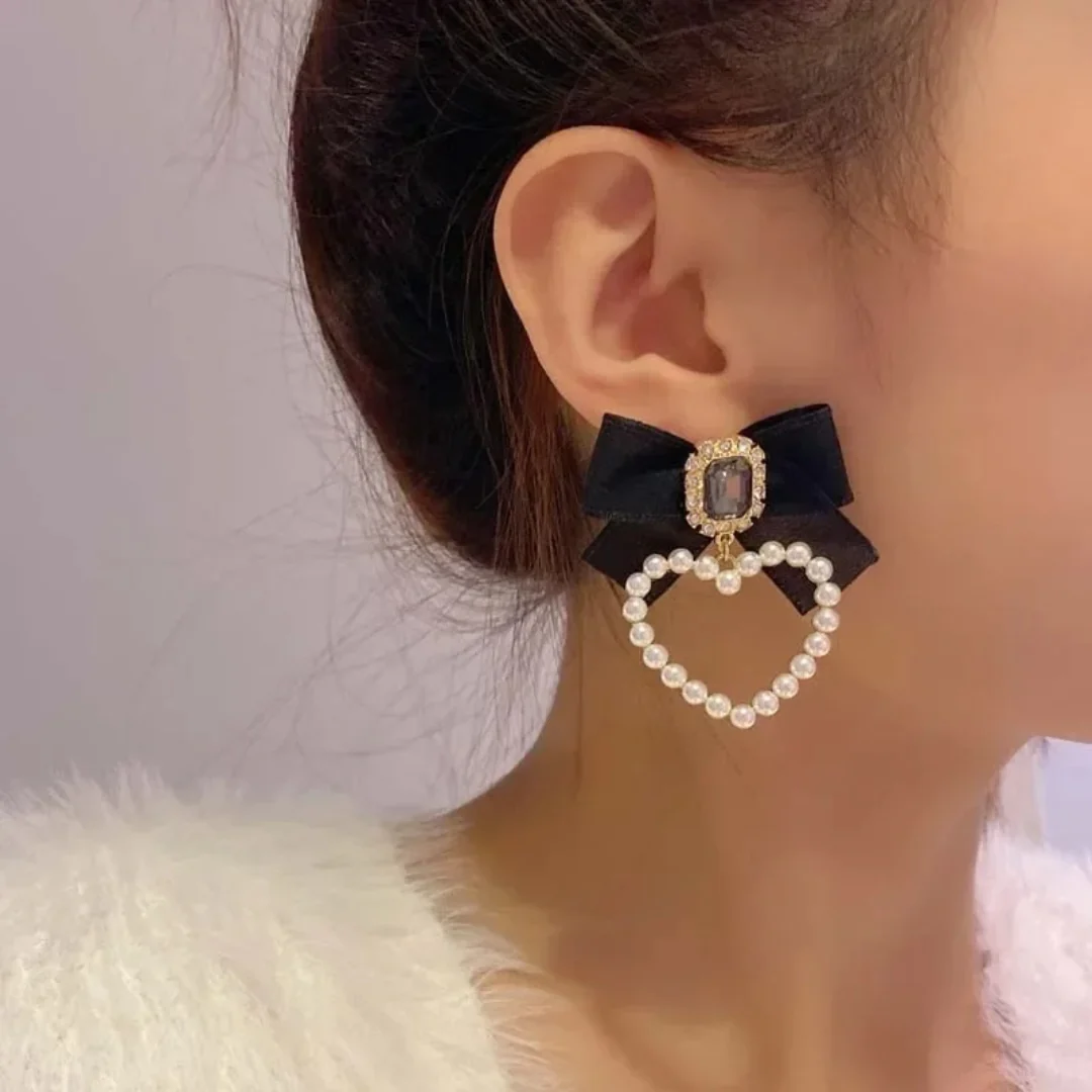 Black Bow Pearl Heart Earrings - Image 2