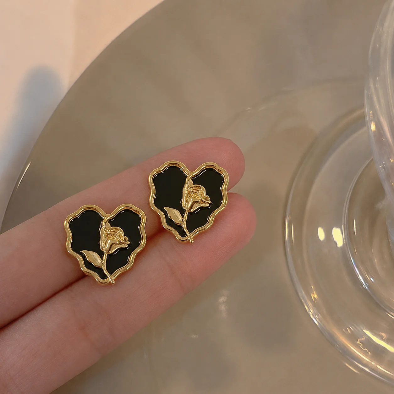 Black Heart Stud Earring - Image 3