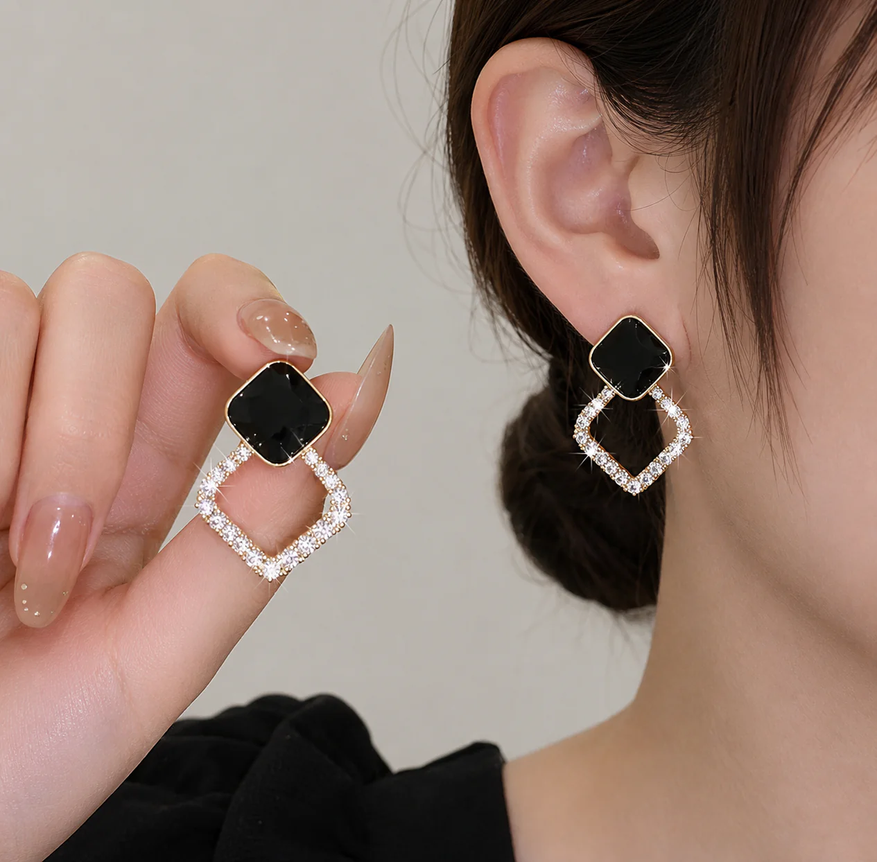 Black Square Golden Stone Korean Earrings - Image 2