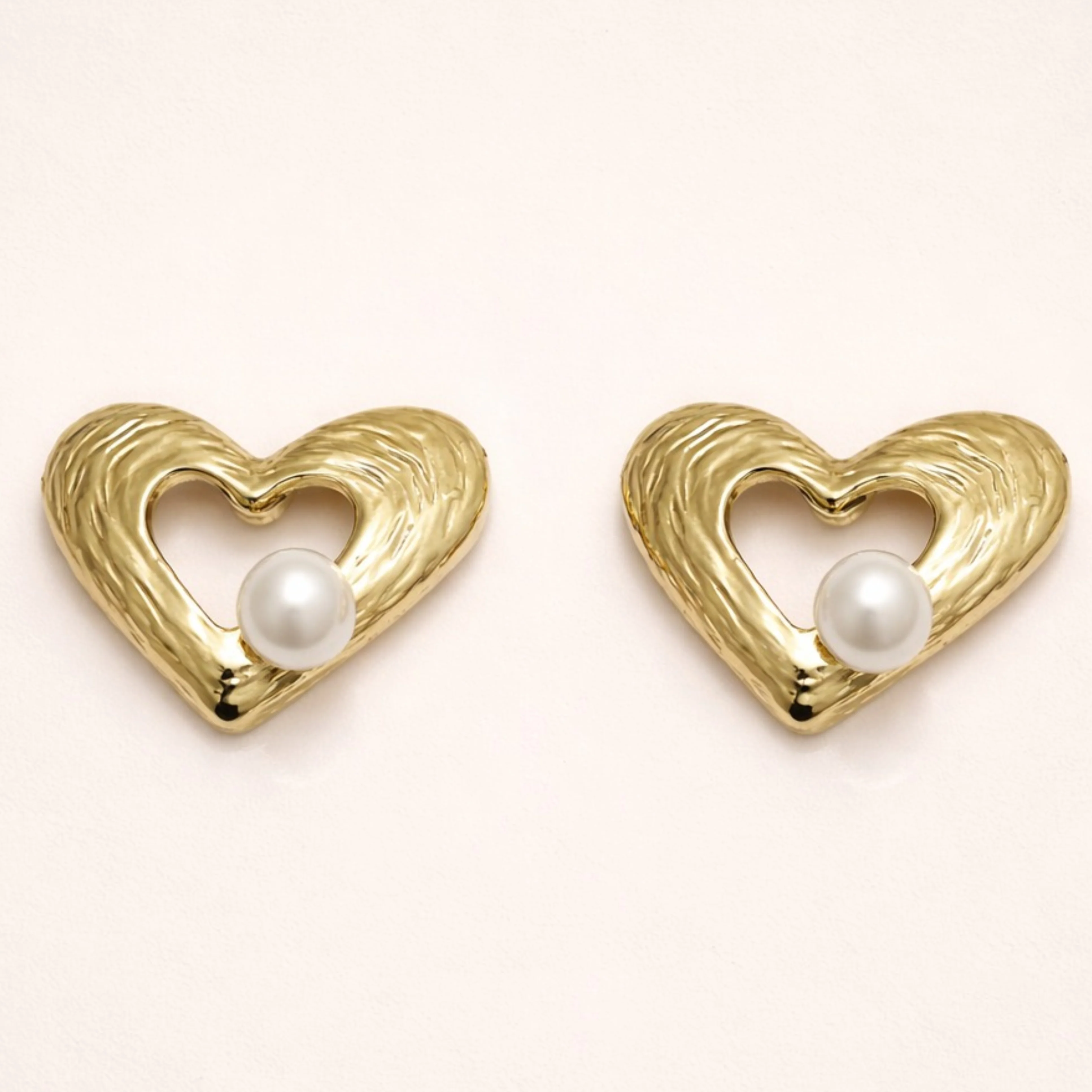 Elegant Open Heart Pearl Stud Earrings - Image 2