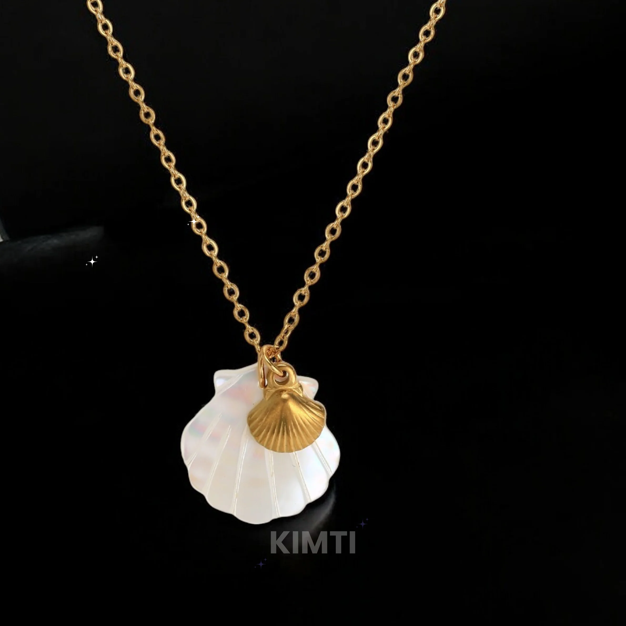 Gold Natural Seashell Cute Design Pendant Anti Tarnish Necklace - Image 3