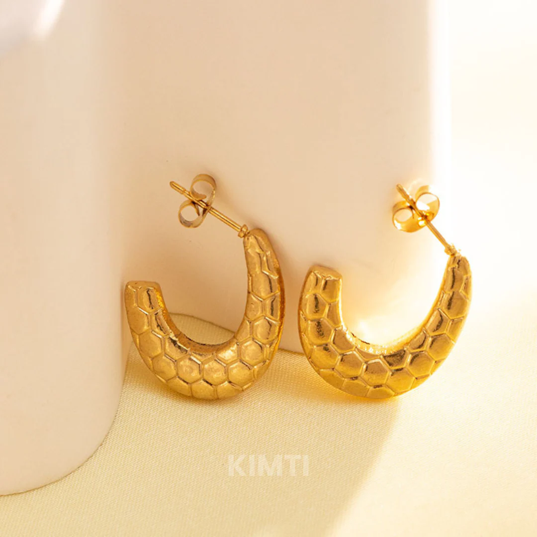 18K Gold Plated Quill Hoop Anti Tarnish Earring - Image 4