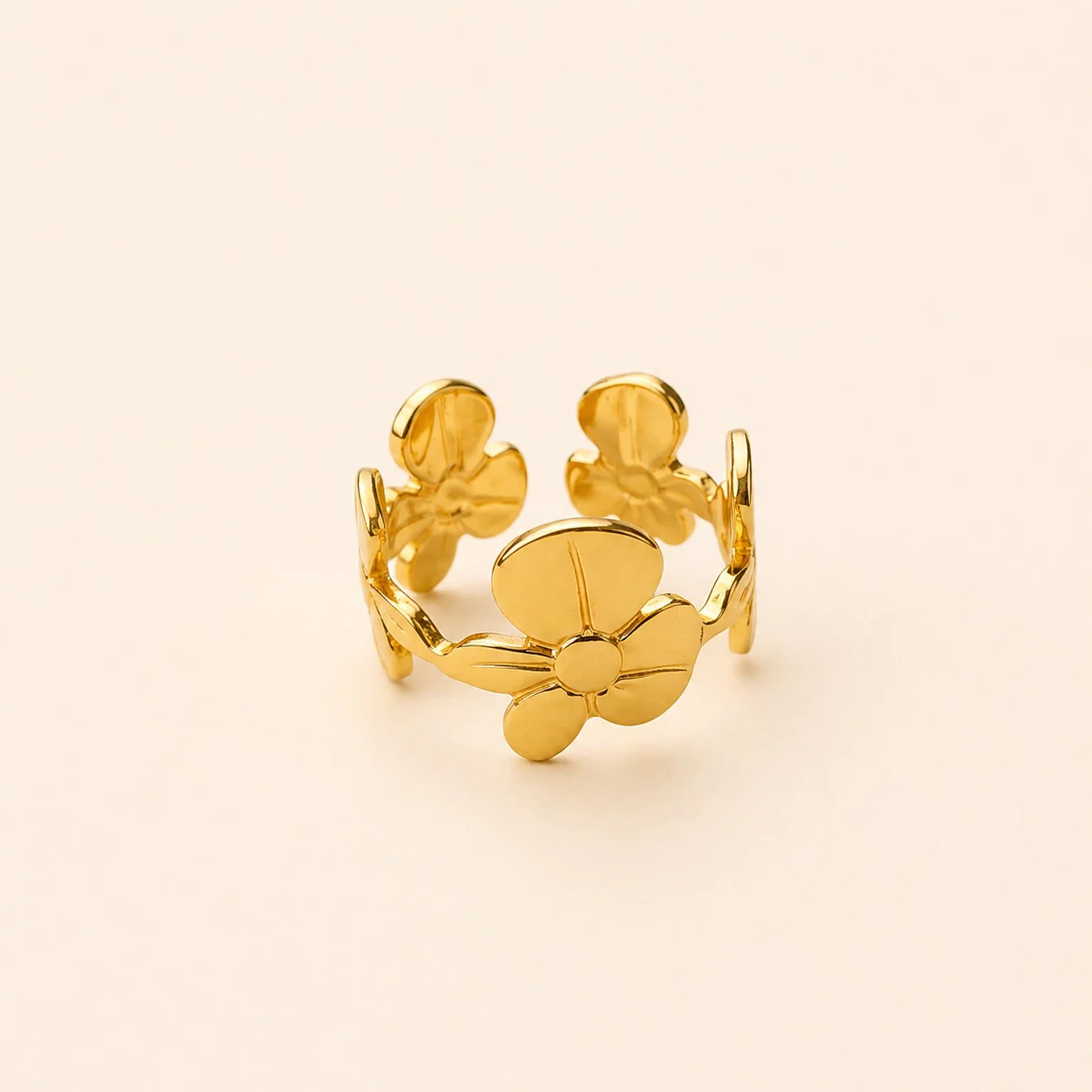 Golden Flower Fantasy Ring