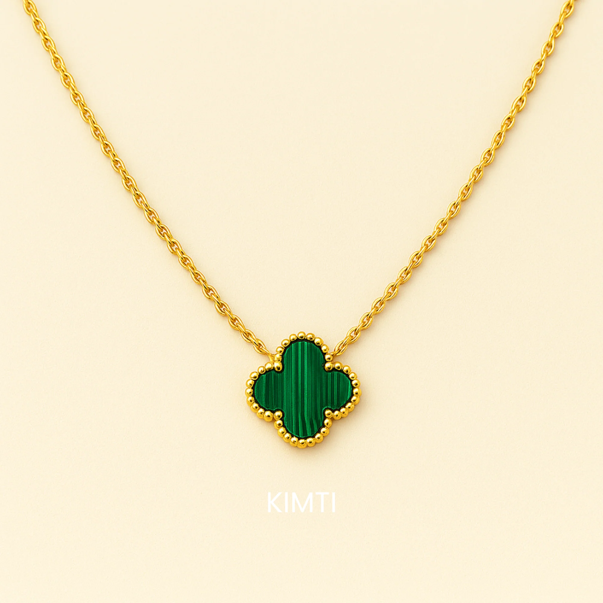 Green Pendant Clover Necklace