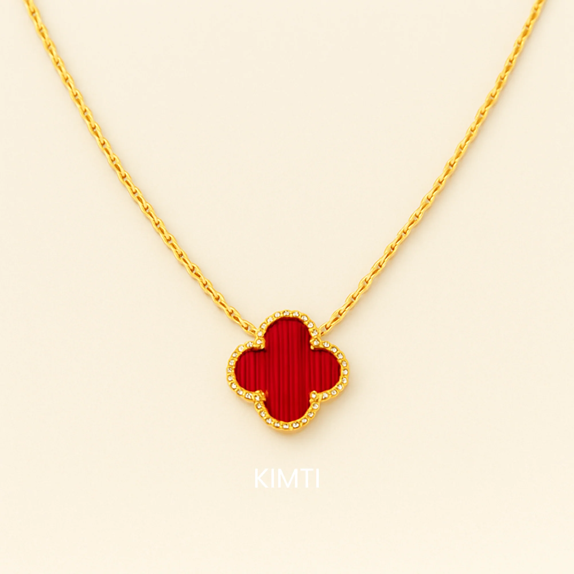 Red Pendant Clover Necklace