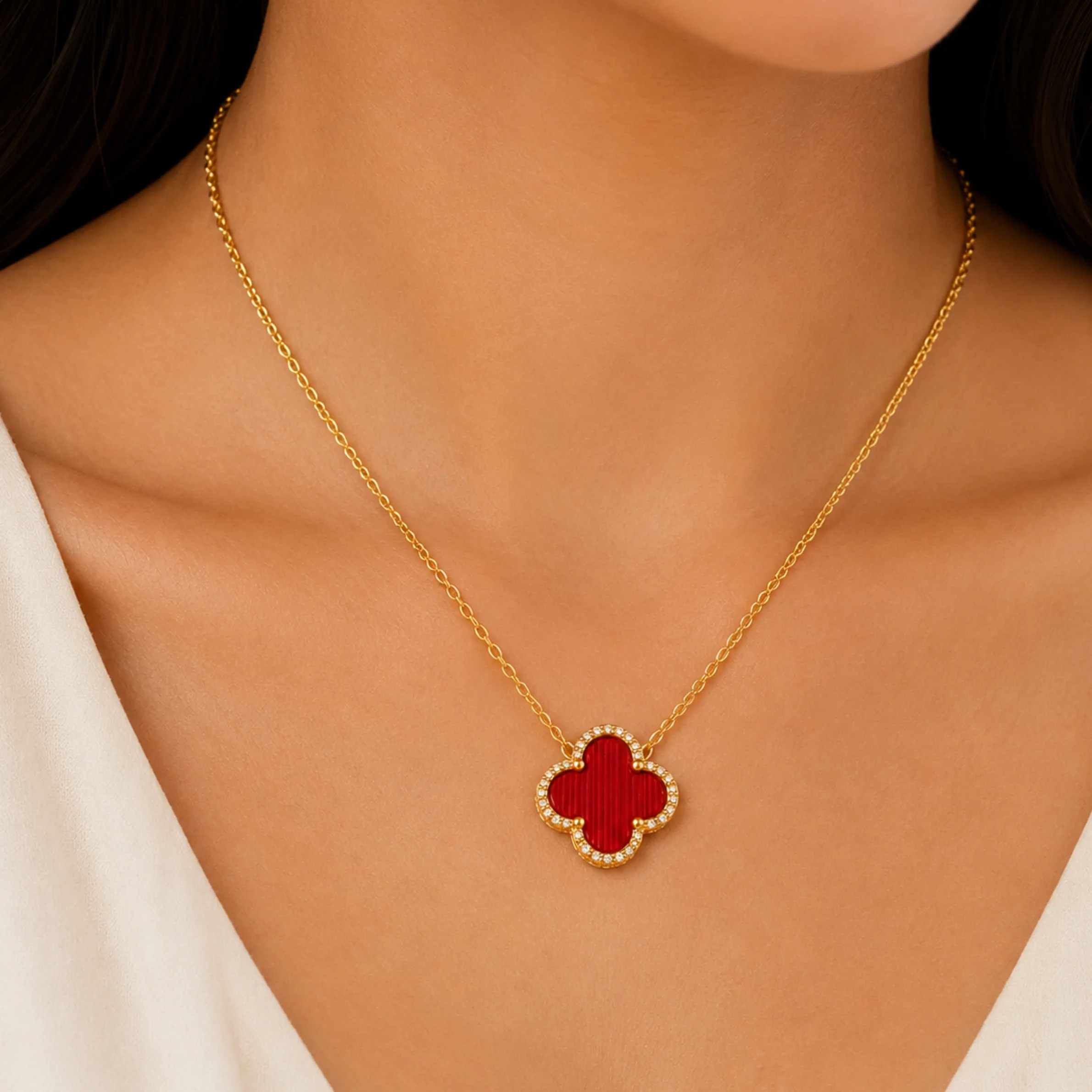 Red Pendant Clover Necklace - Image 4