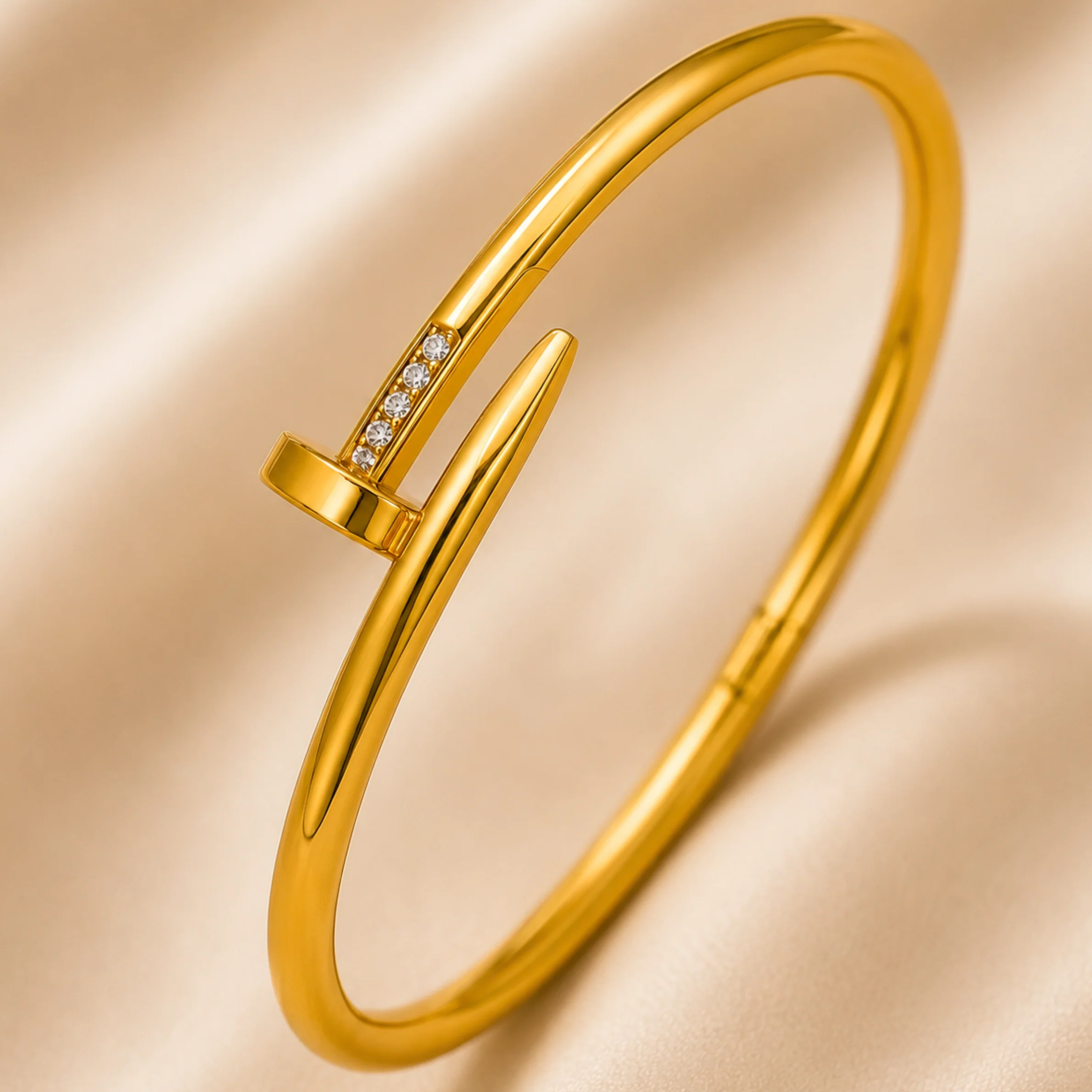 Just Rs. 499 Anushka Sharma's Fav Anti Tarnish Bracelet - Image 3