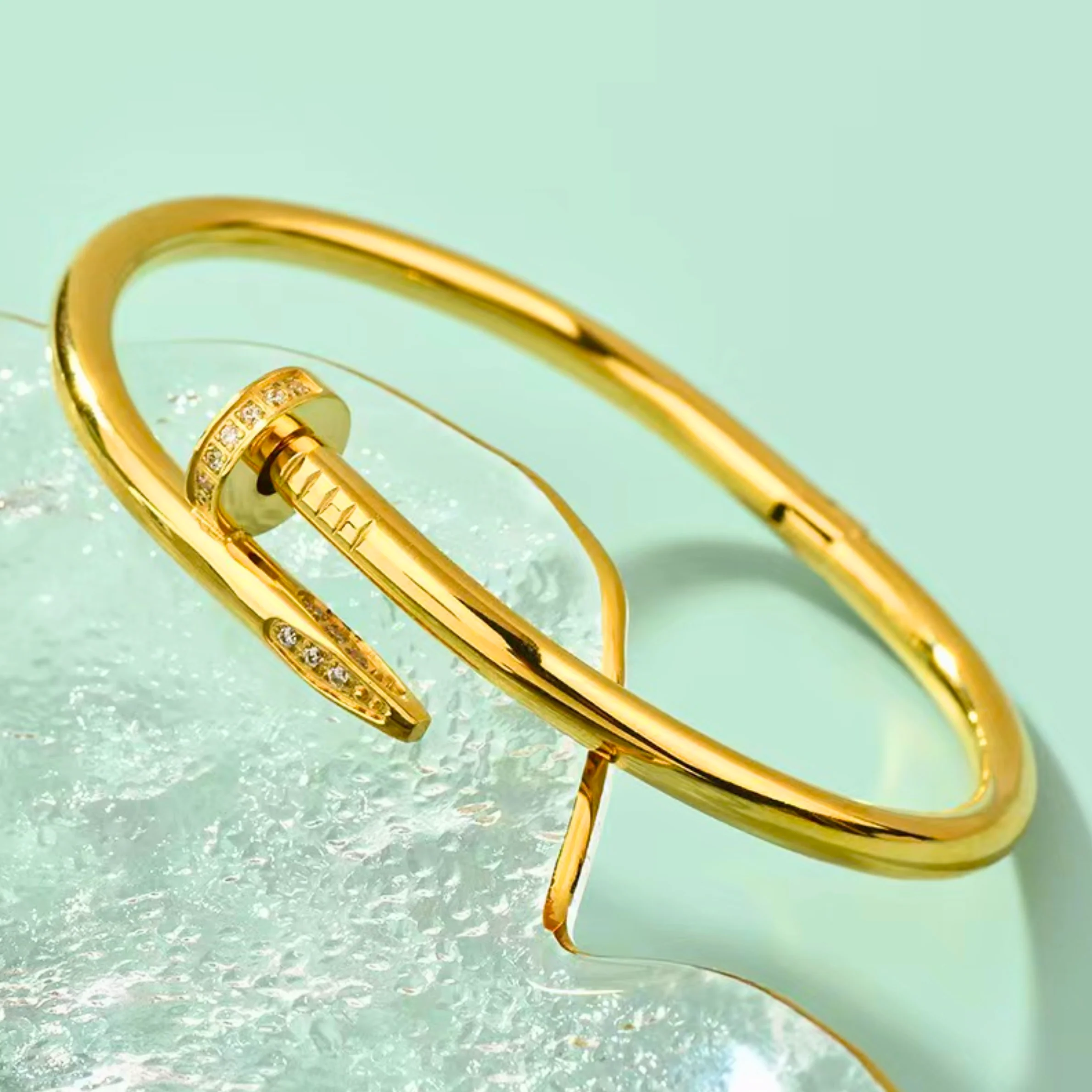 Just Rs. 499 Anushka Sharma's Fav Anti Tarnish Bracelet - Image 5