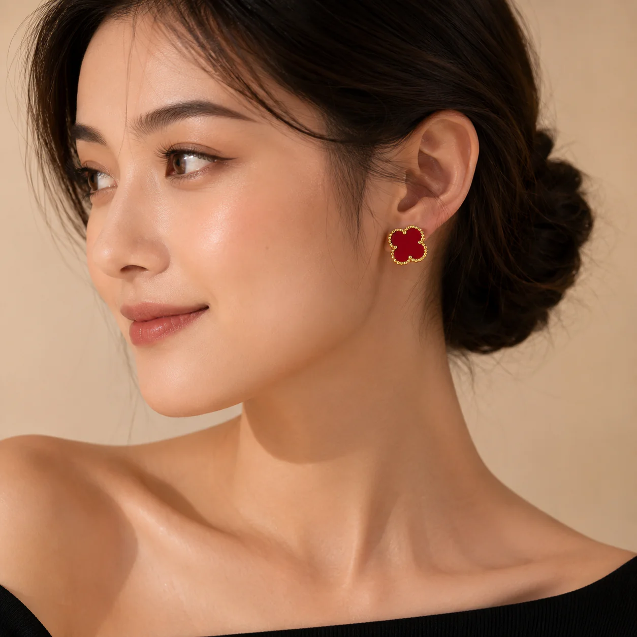 Red Clover Anti Tarnish Stud Earring - Image 4
