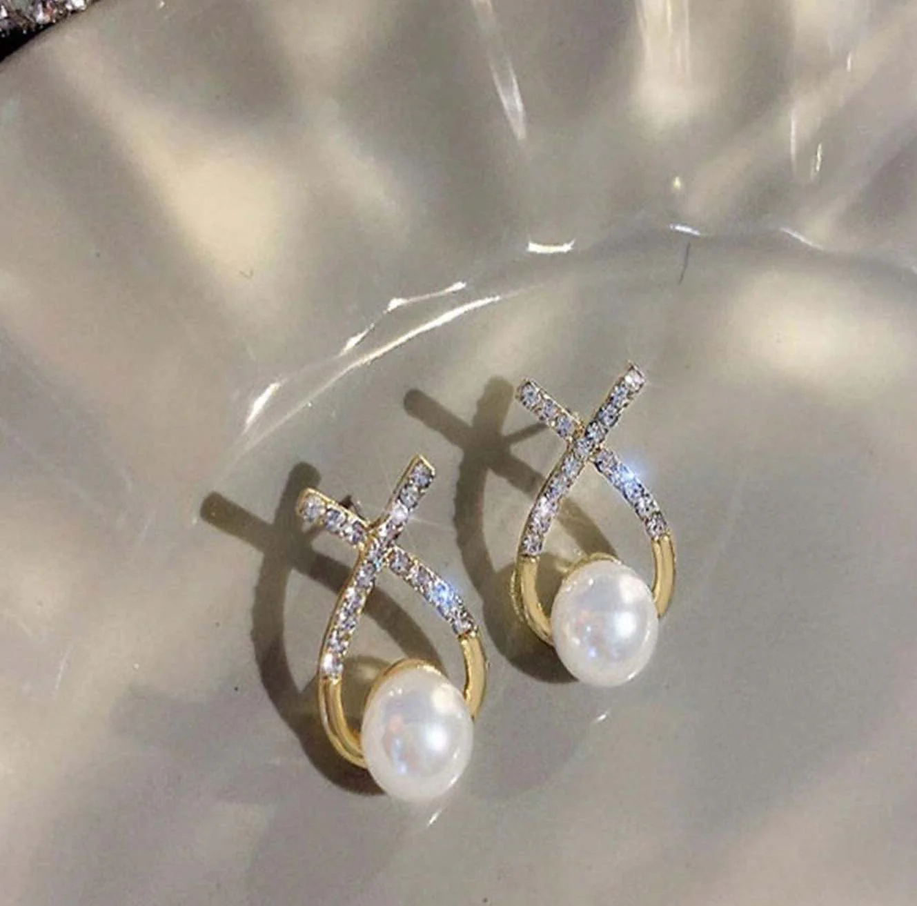 Korean Diamond Studded Earring - Image 6