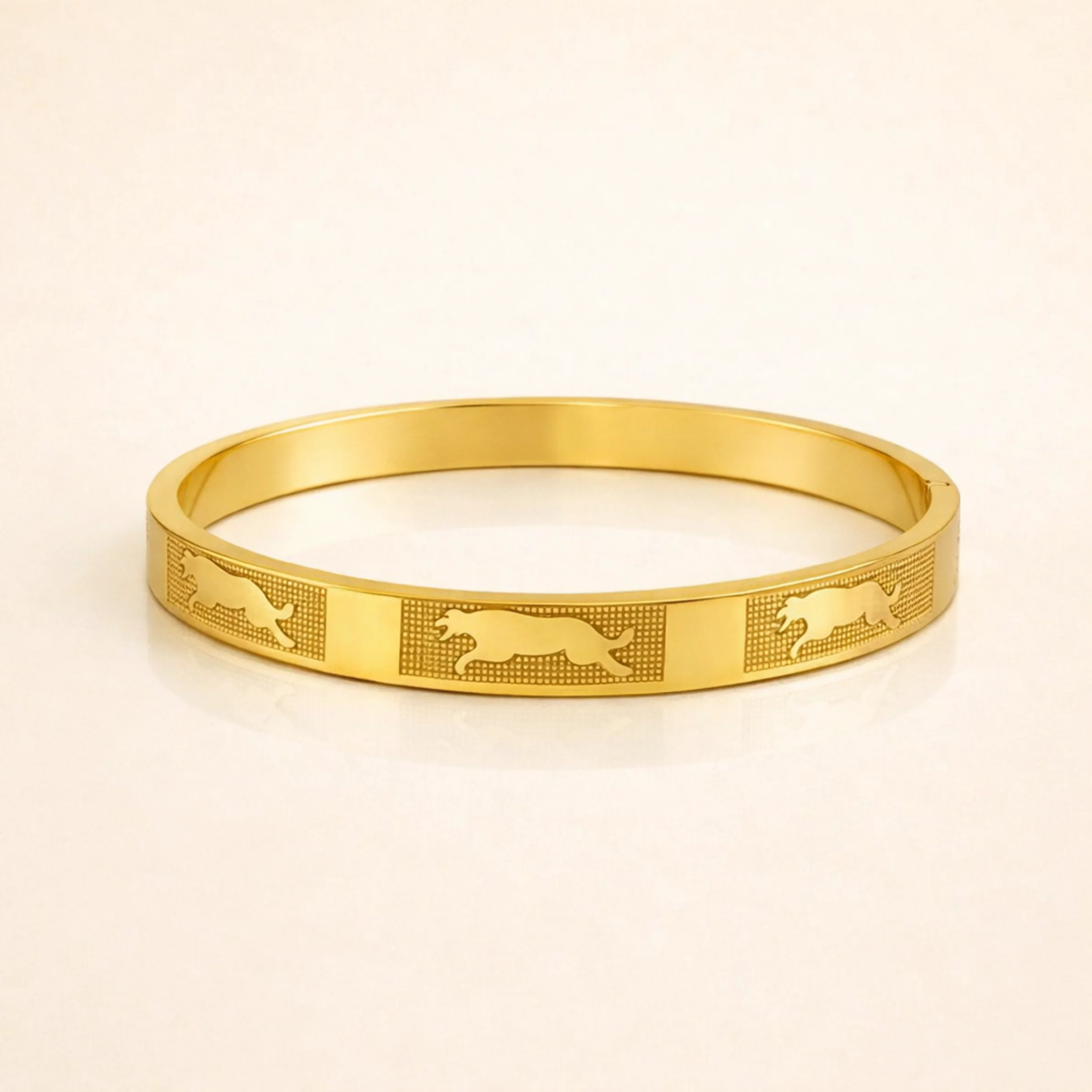 Men-18K Gold Plated Royal Panther Bracelet
