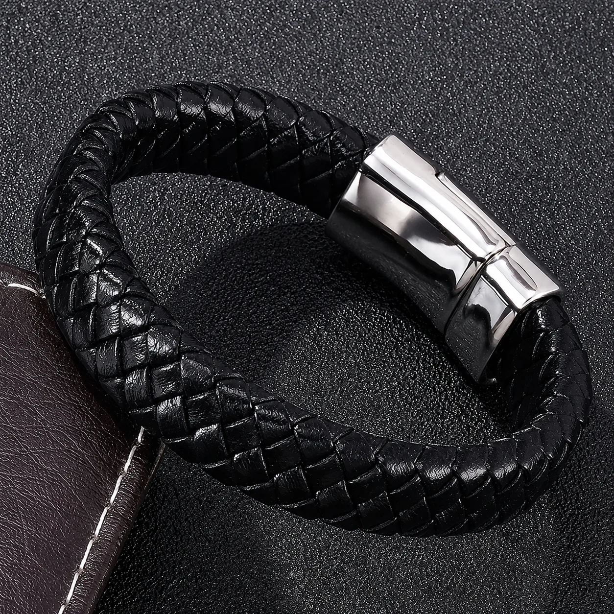 Men - Maverick Braided Leather Bracelet - Image 2