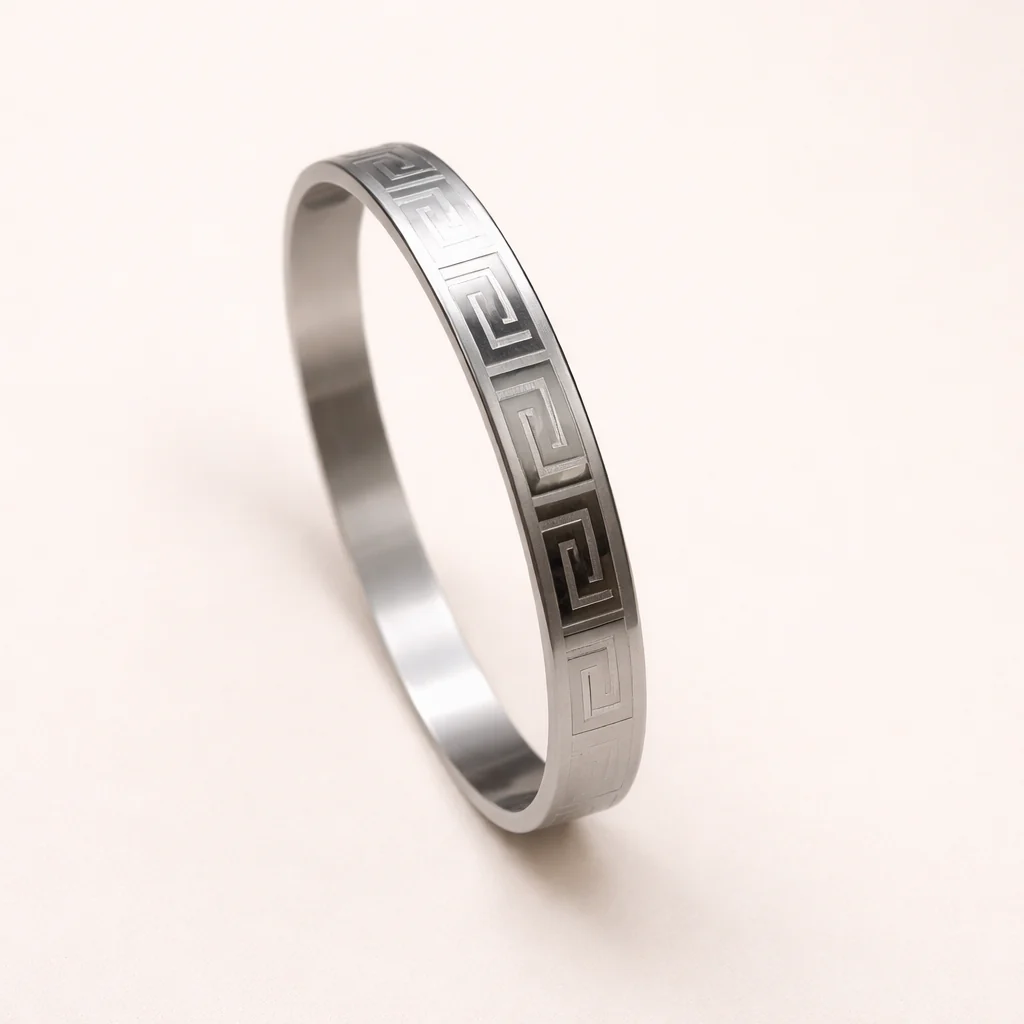 Men- Silver Plated Maze Oval Bracelet