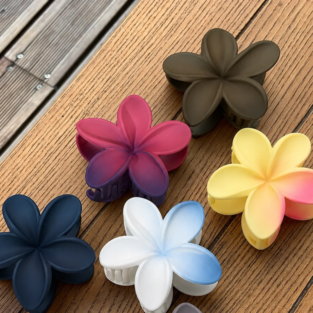 Midnight Bloom Hair Claw - Image 6