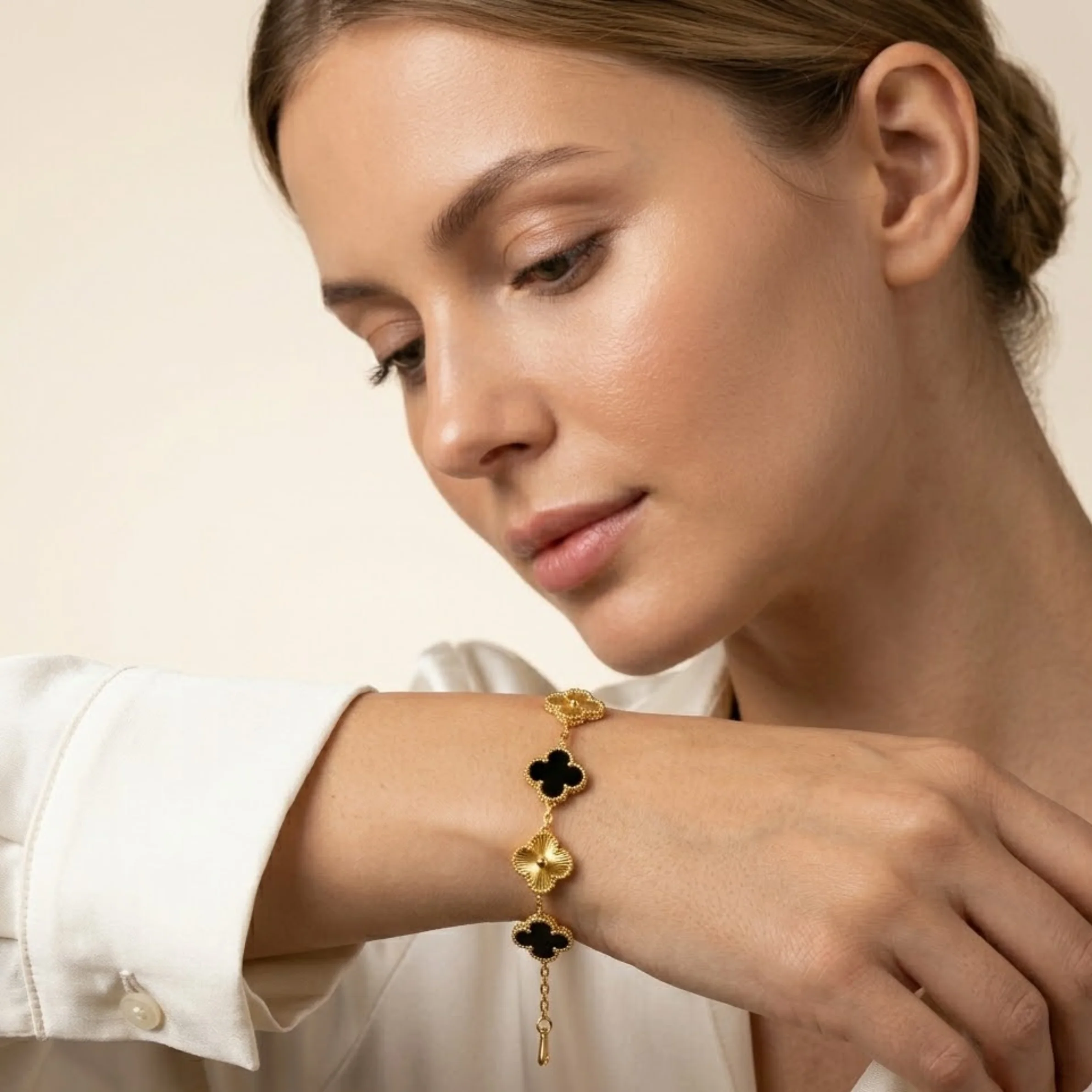 Midnight Clover Anti Tarnish Bracelet - Image 2