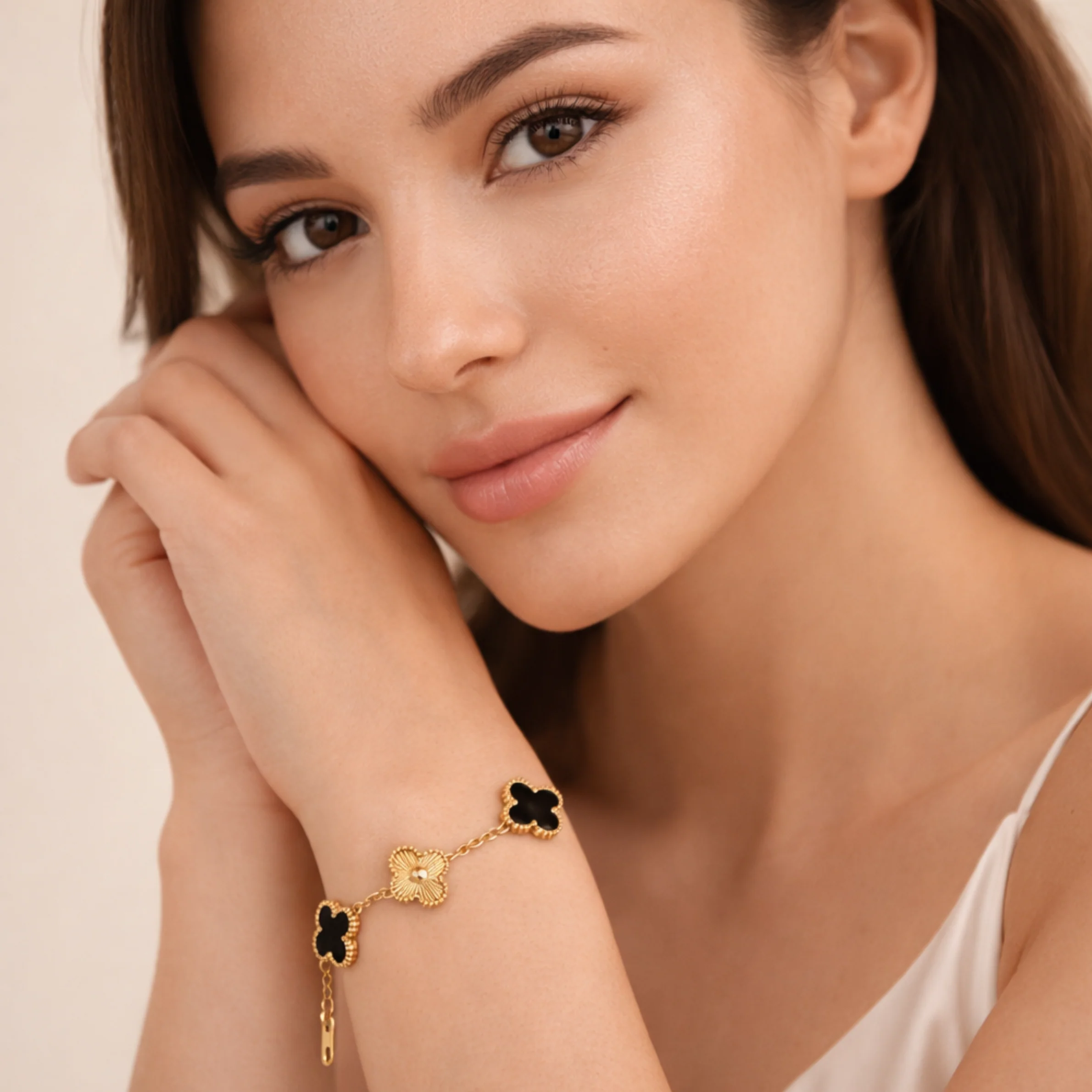 Midnight Clover Anti Tarnish Bracelet - Image 5