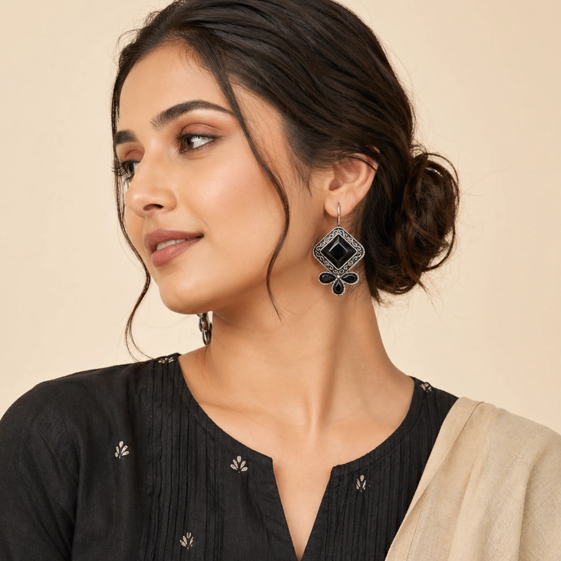 Onyx Grace Square Oxidised Earrings - Image 2