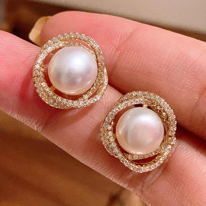 Pearl Glow Stud Earrings - Image 3