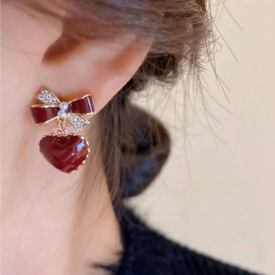 Red Bow Heart Earring - Image 3