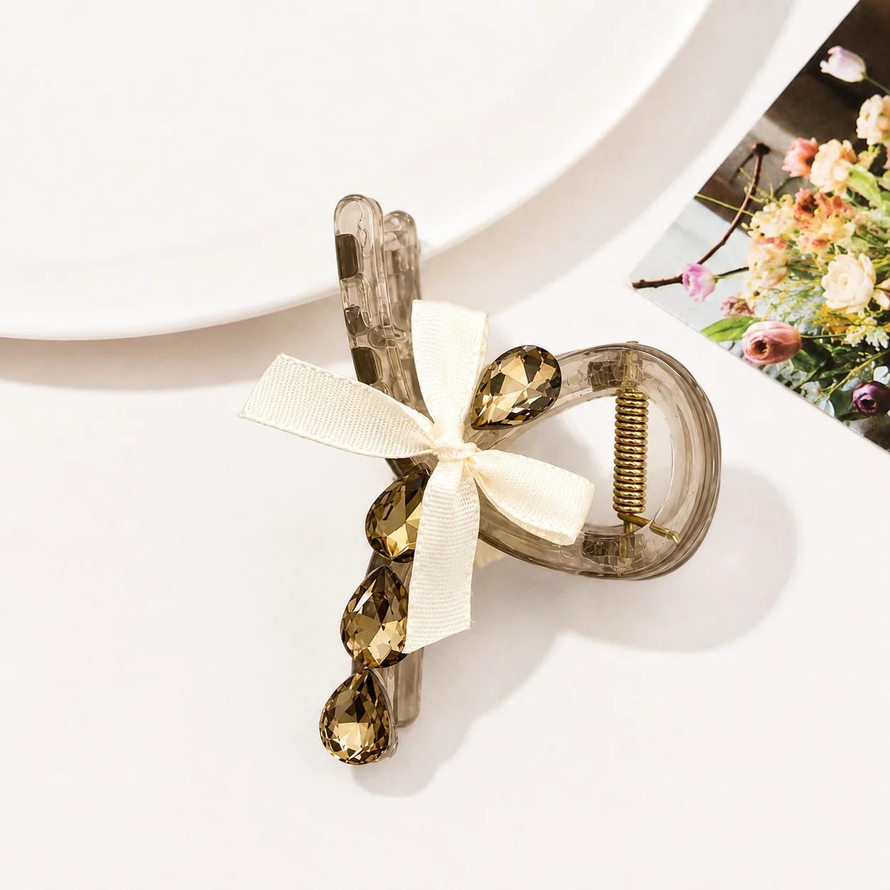 Ribbon Spark Hair Clutcher - Image 3