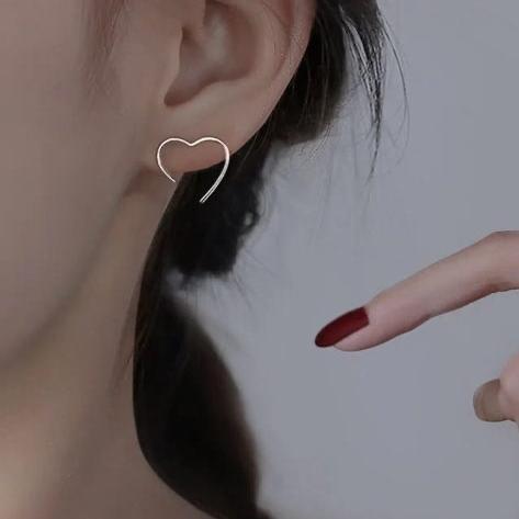 Silver Heart Stud Earring - Image 6