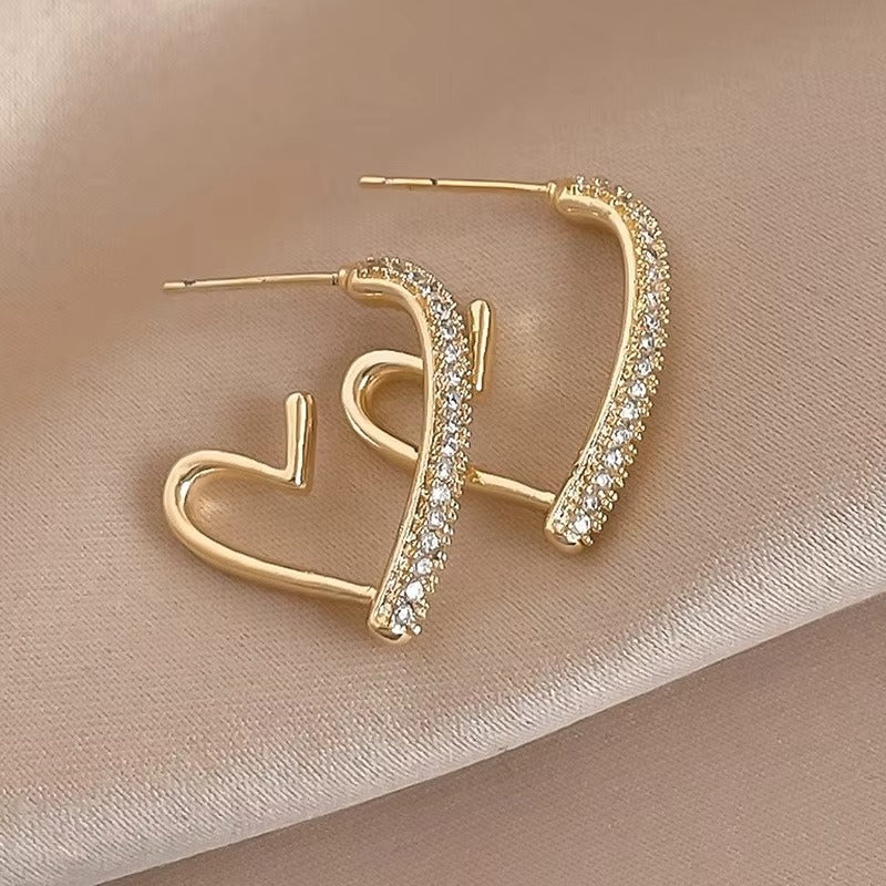 Luxury Crystal Heart Stud Earrings - Image 2