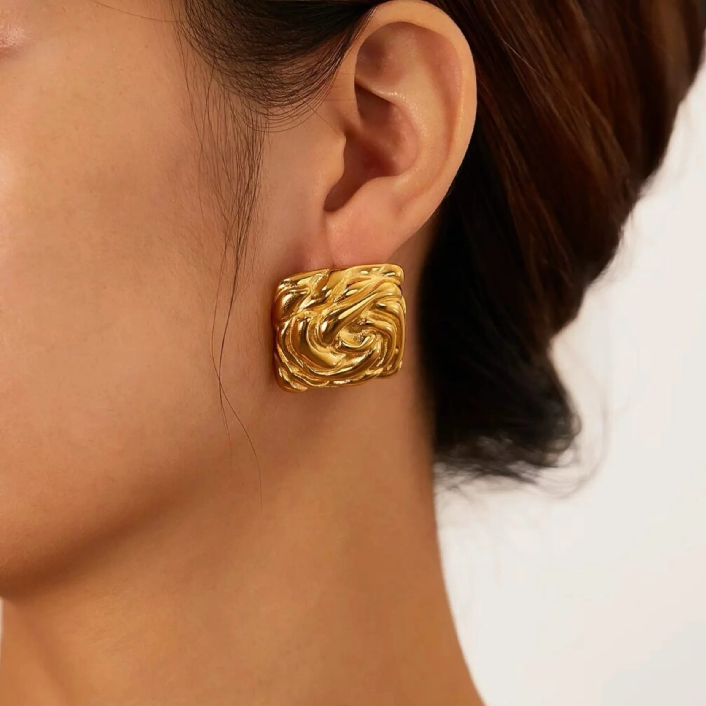 18k Gold Plated Velora Gold Weave Earrings - Image 2