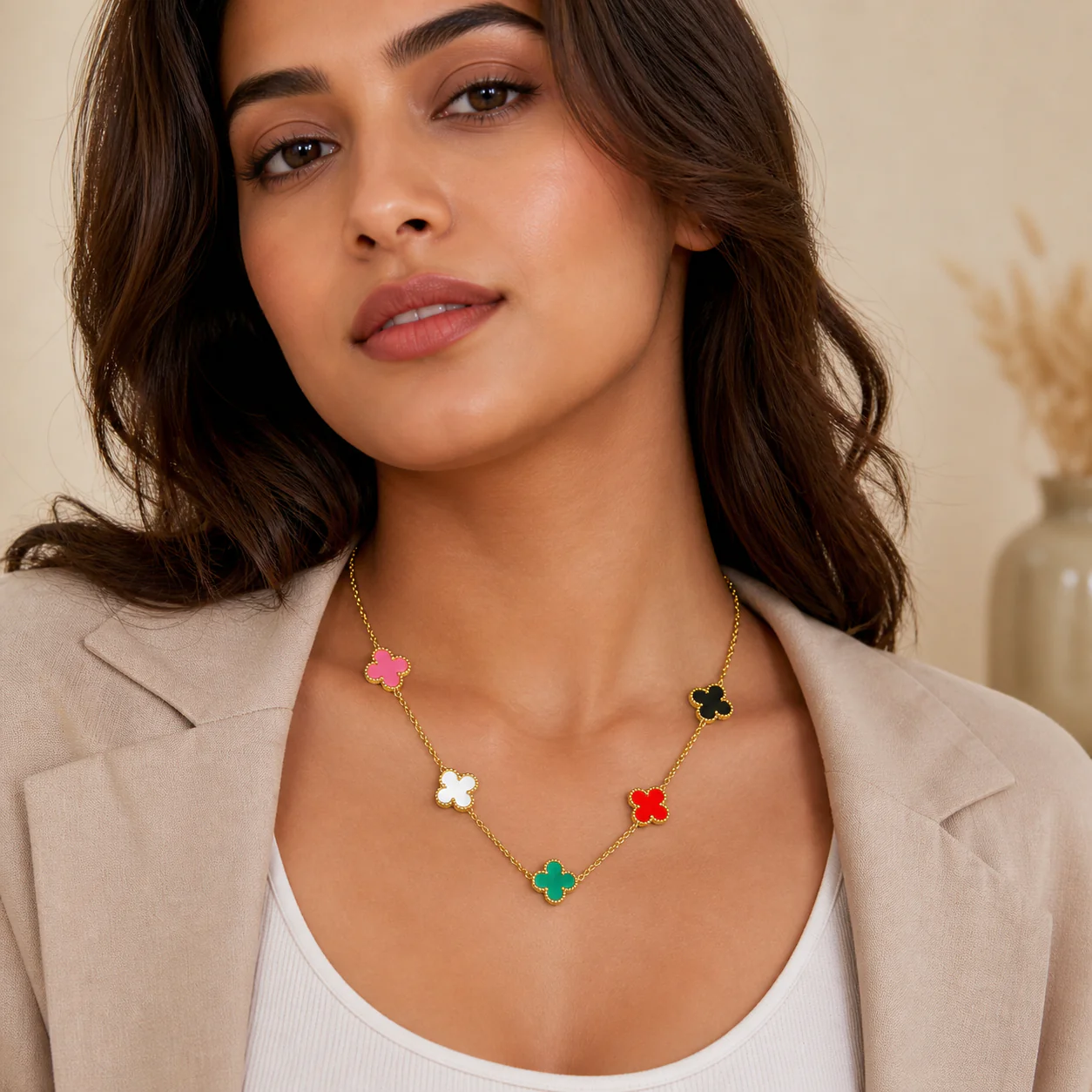 Vivid Clover Anti Tarnish Necklace - Image 3