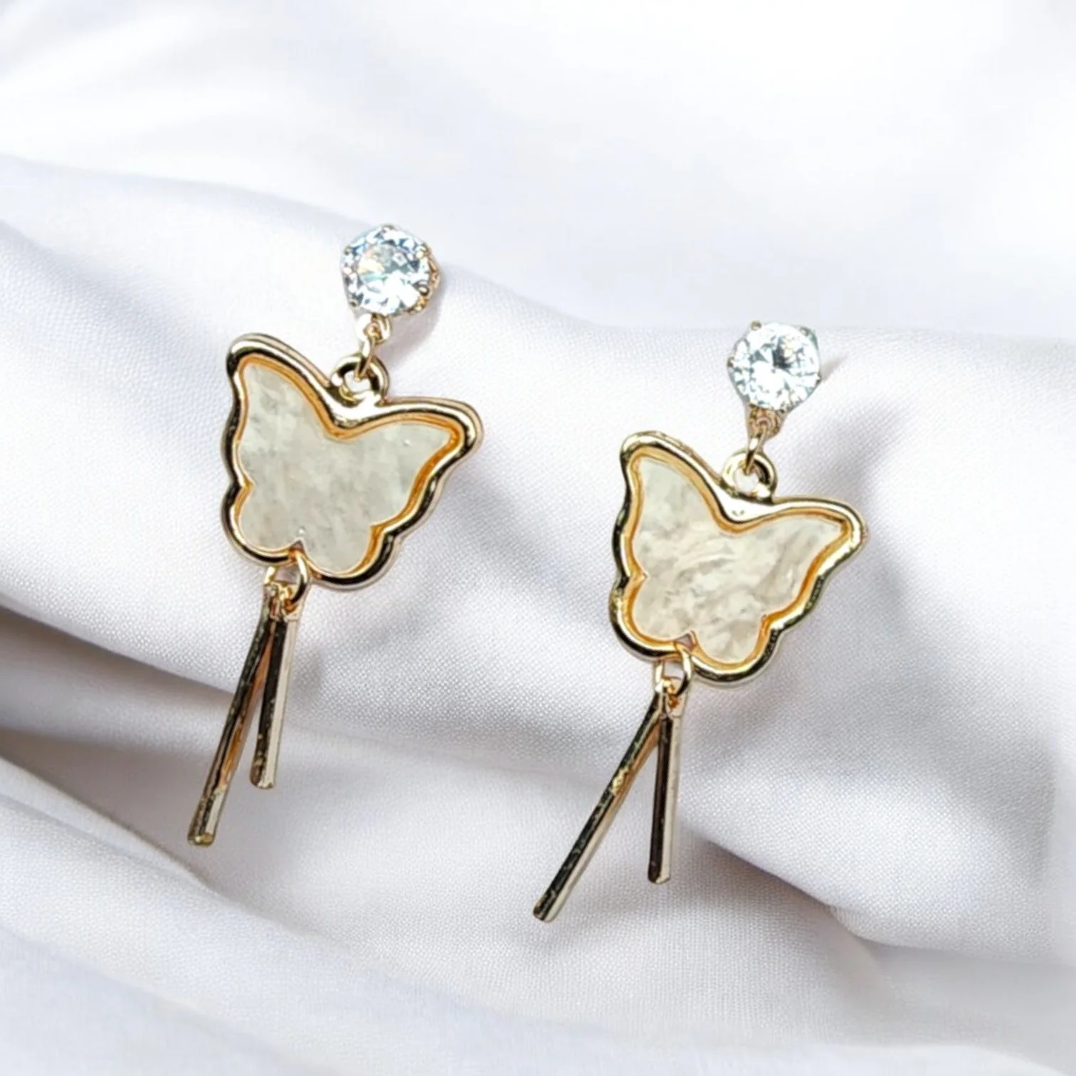 White Butterfly Dangler Drop Earring - Image 4