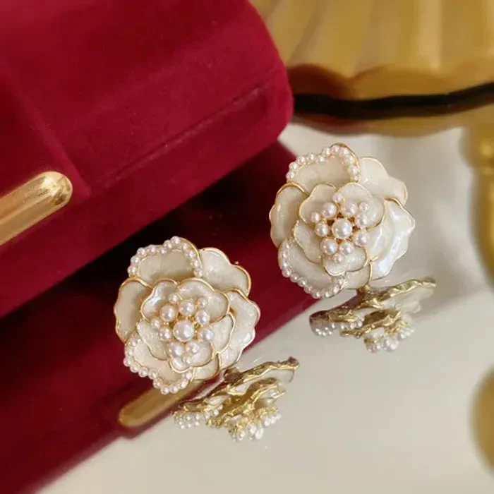 White Petal Perfection Flower Stud Earring - Image 4